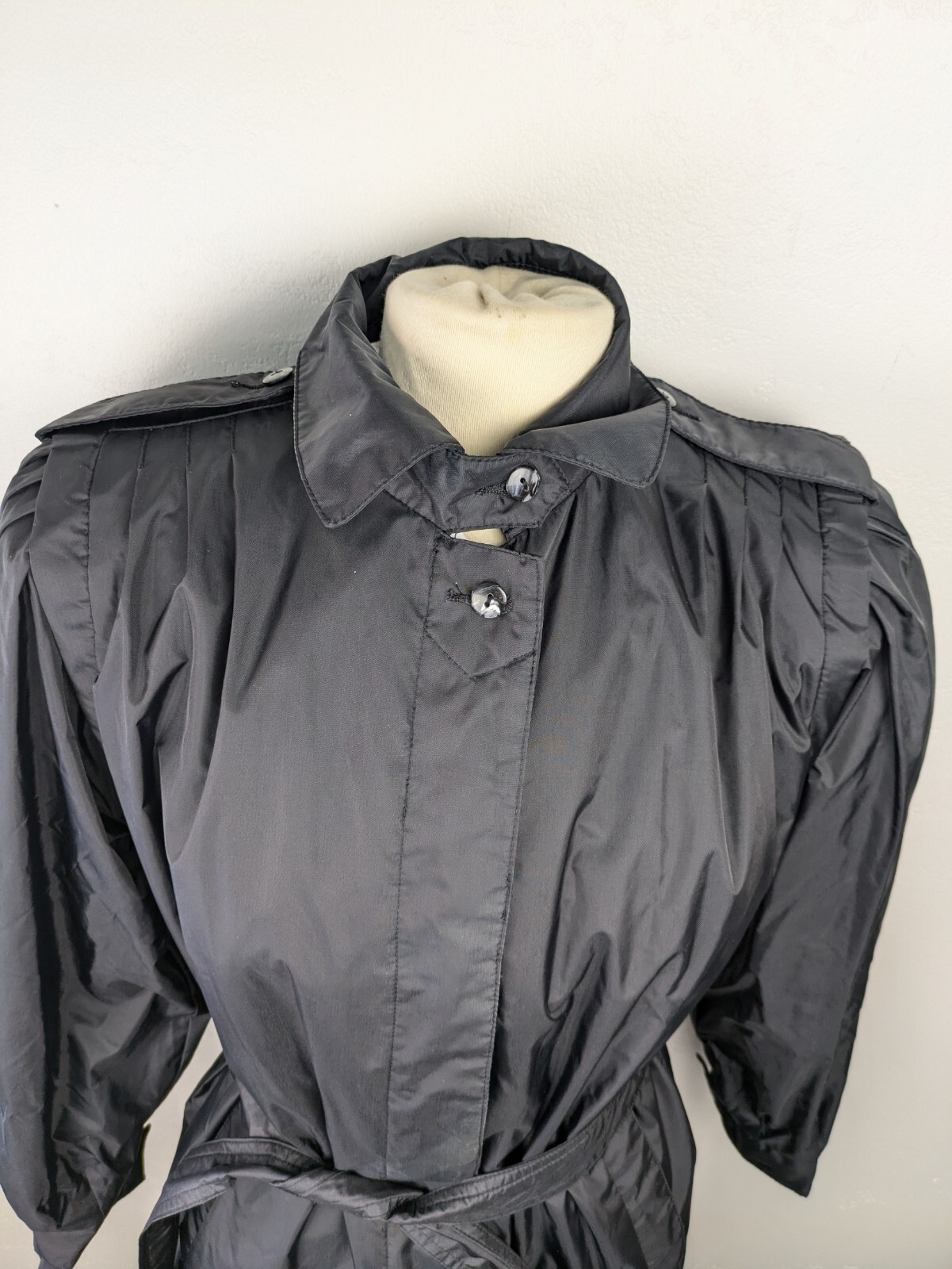 Vintage Women’s Rain Coat Long Black Trench Fog Nylon Jacket Pleated 5/6