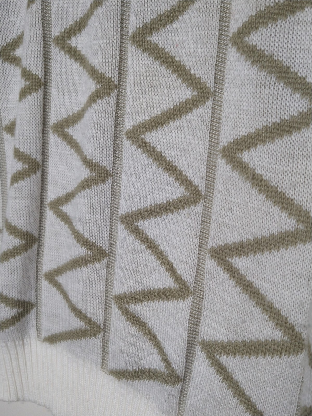 Vtg Acrylic Geometric Sweater Knit Crew Neck 80s 90s S Retro White Tan Preppy