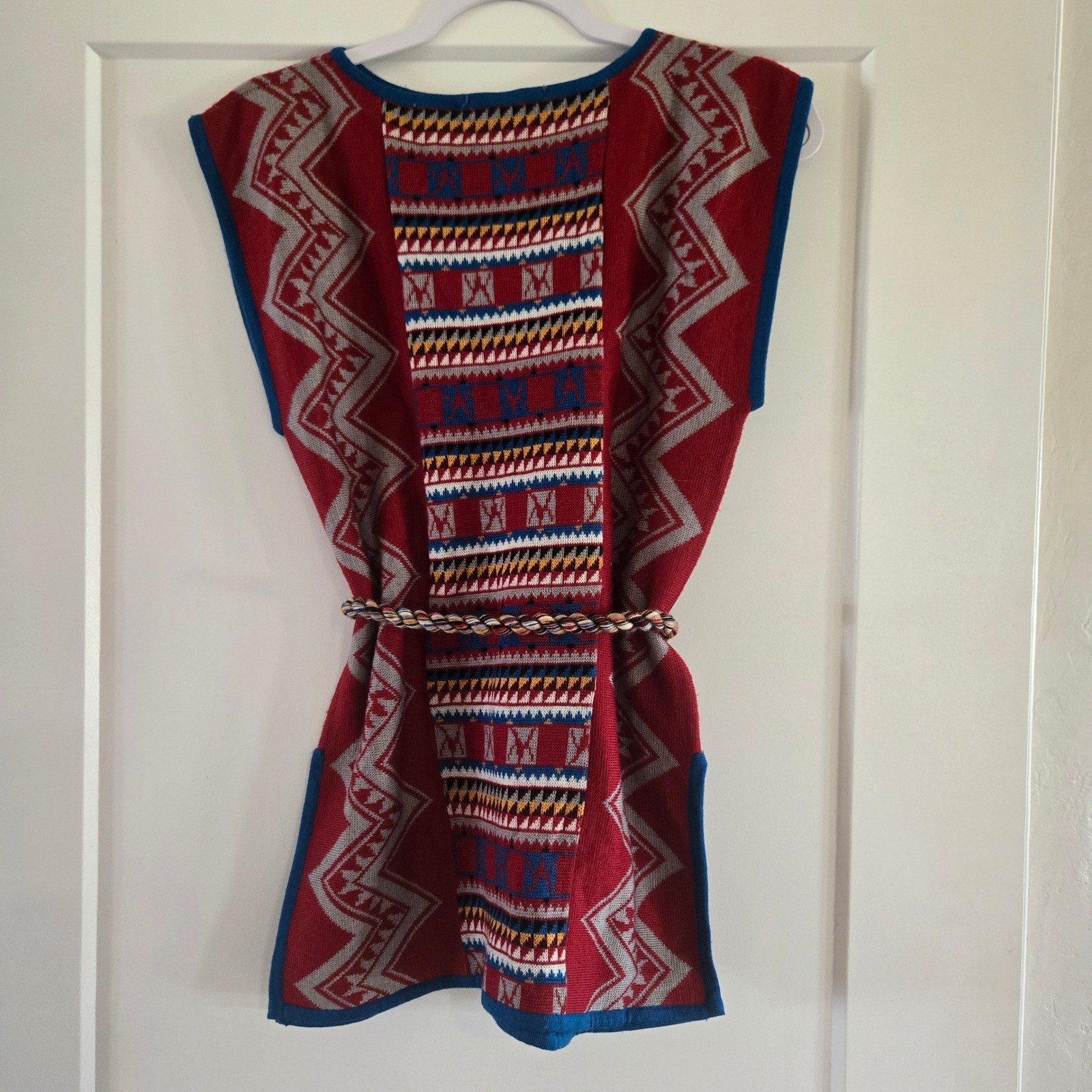 Vintage Womans Small Sleeveless Small Southwestern Wool Blend Tunic Braided Belt