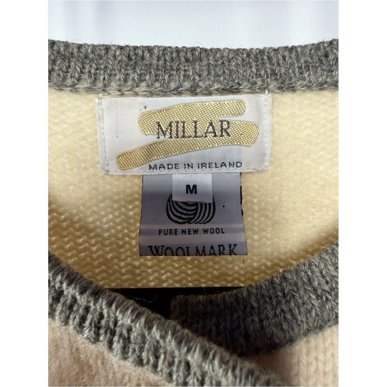 Vintage Miller Woolmark Embroidered Flowers Cardigan Sweater in Cream Medium