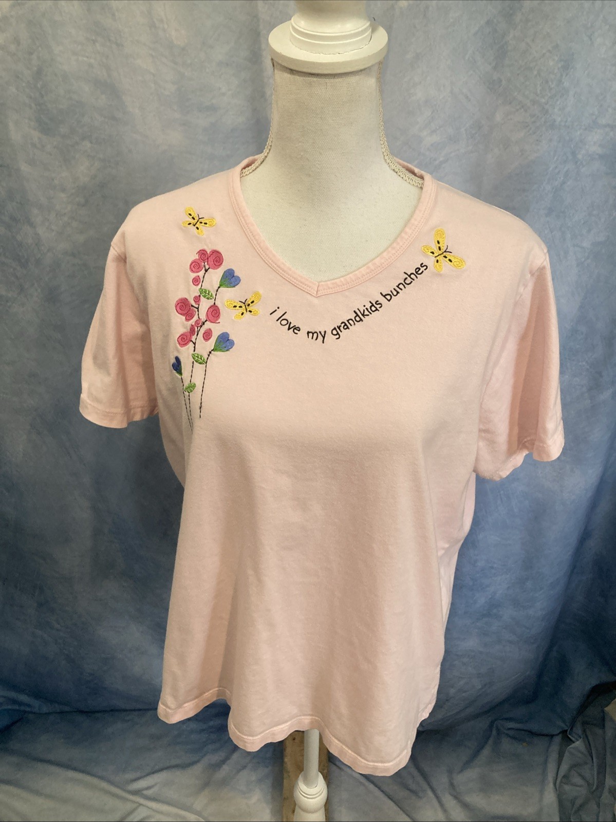 Vtg 90s Y2K M&C Sportswear Grandmacore Embroidered Pink V-Neck T-Shirt XL Cotton