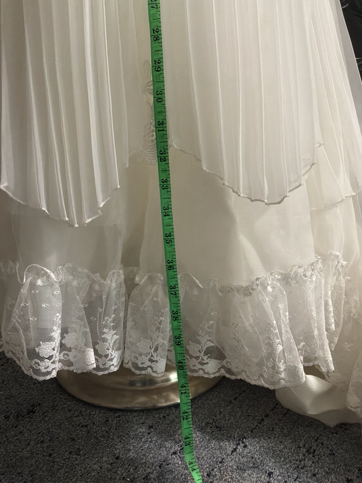 1960’s Vintage Wedding Gown Regal Neckline Delicate Lace Petite XS