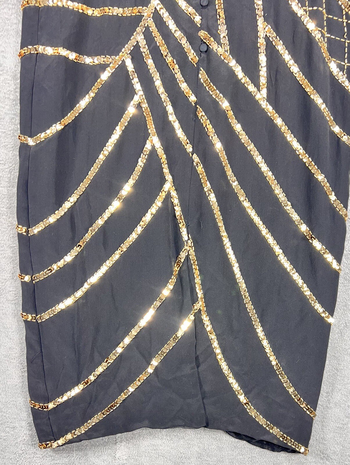 Sho Max 100% Silk Black Gold Sequin Dress Flower Design V Neck Women’s Large