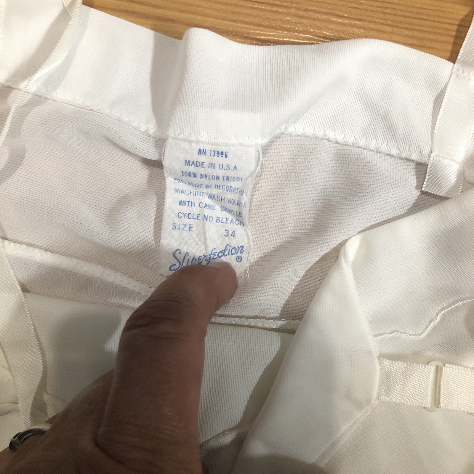 Vintage Slipperfection Off White Full Slip Sz 26 Chest 1980’s Dress in US