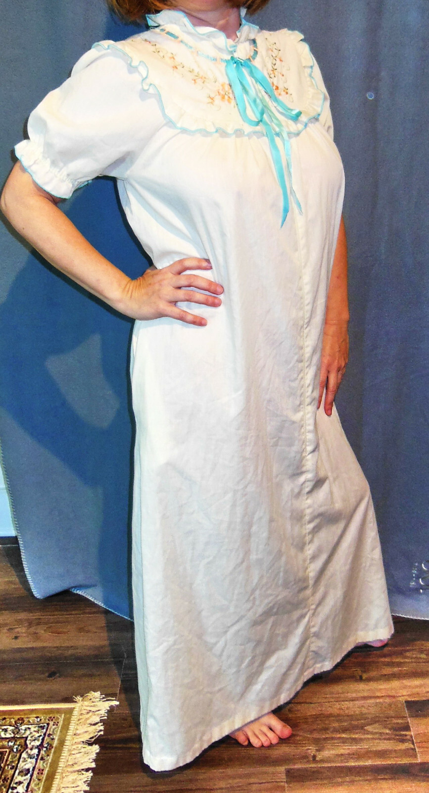 LARA DEE ELEGANT YELLOW COMFY COTTONY SOFT EMBROIDERED ZIPPERED ROBE M EVC