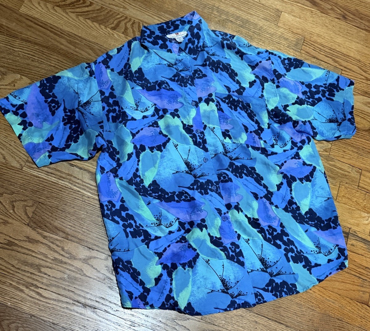 Vintage 80’s Women Stunt Collections Silk Button Down Shirt Size Large