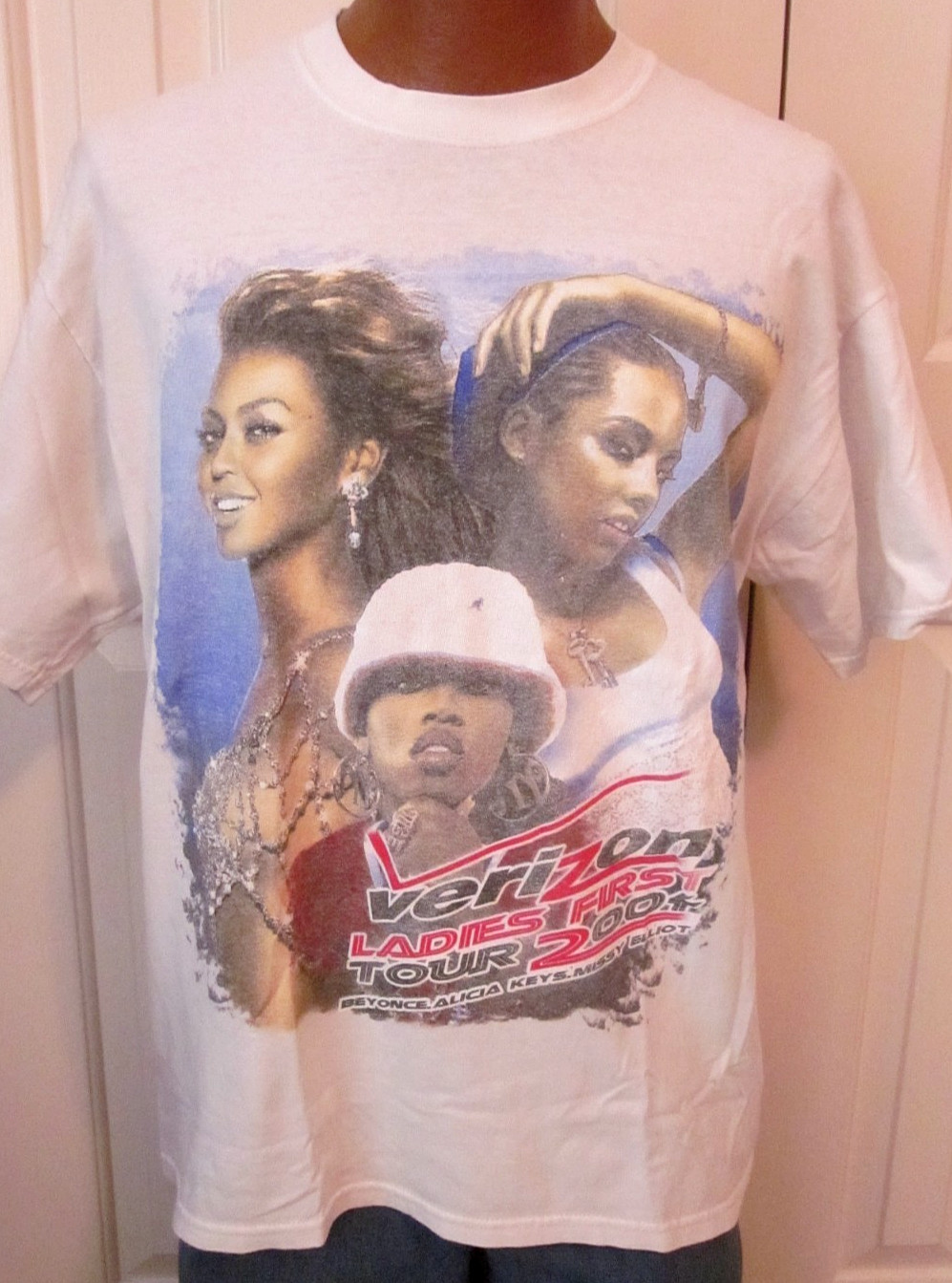 CONCERT T SHIRT 2004 LADIES FIRST TOUR BEYONCE ALICIA KEYS DOUBLE SIDED HIP HOP