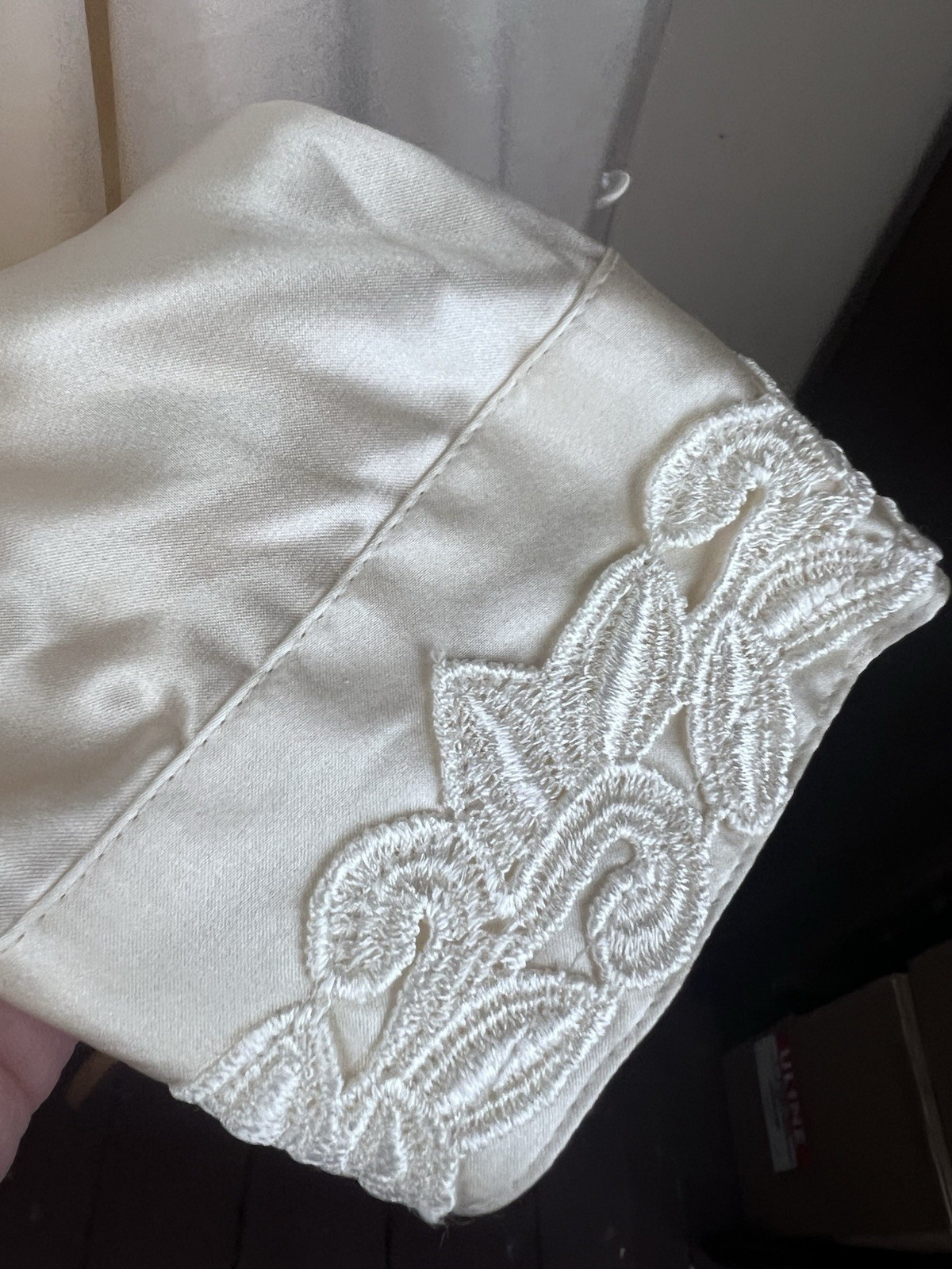 VTG 90’s Nilani Silk Blouse Embroidered Collar Buttons Petite 12 Ivory White