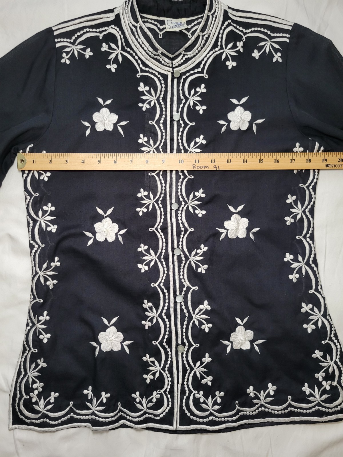 VTG Chuchi Embroidered Kaftan M Top Black Floral