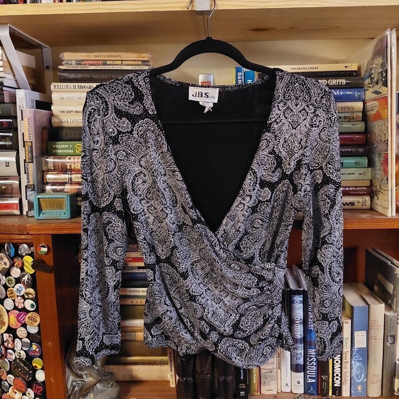 Vintage made in USA silver glitter paisley top.