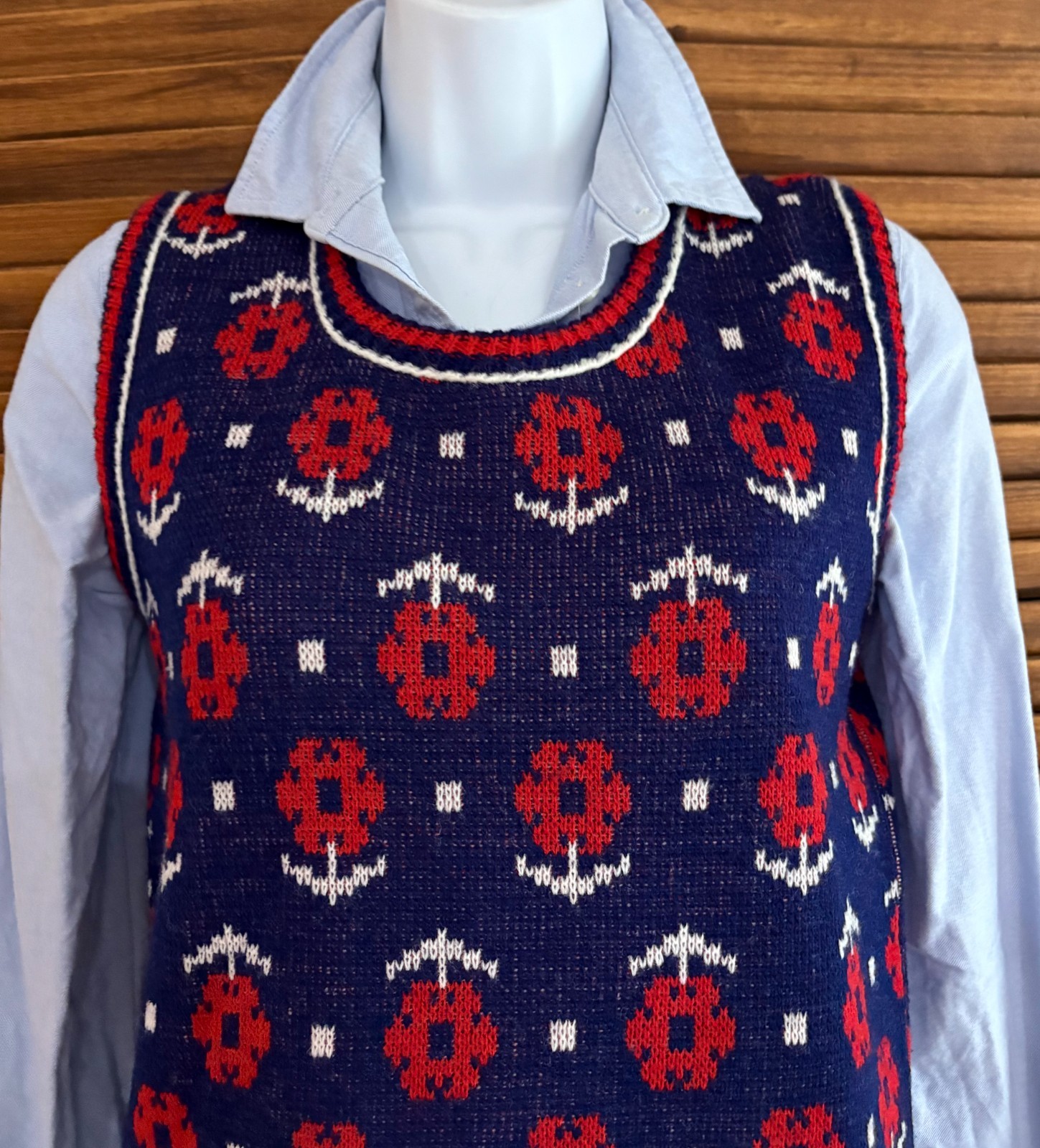 Ship 'n Shore Sweater Vest Women M Vintage 70s Navy Red Floral Daisy