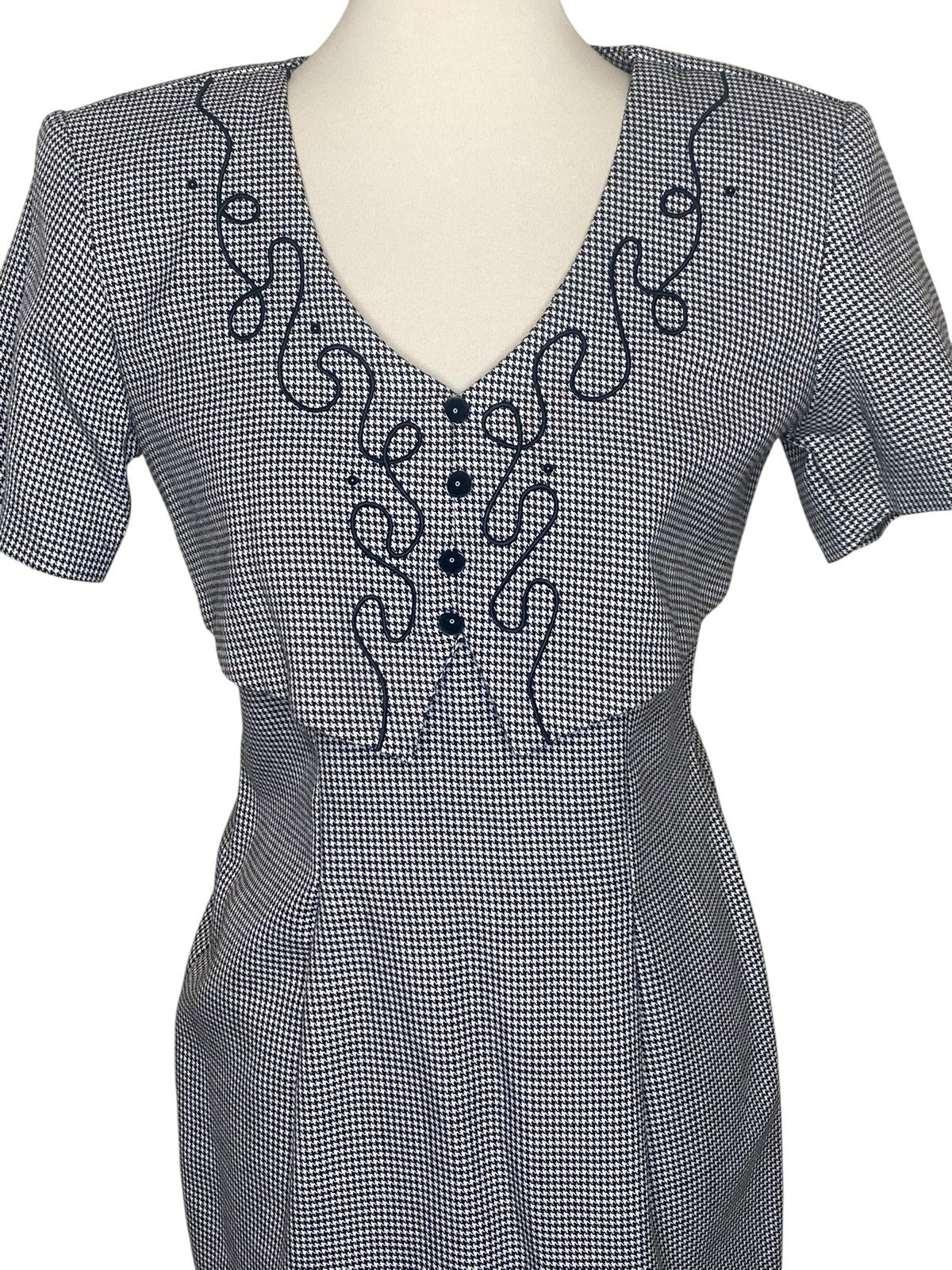 Vintage 90s Black And White Houndstooth Mini Dress. Size 5