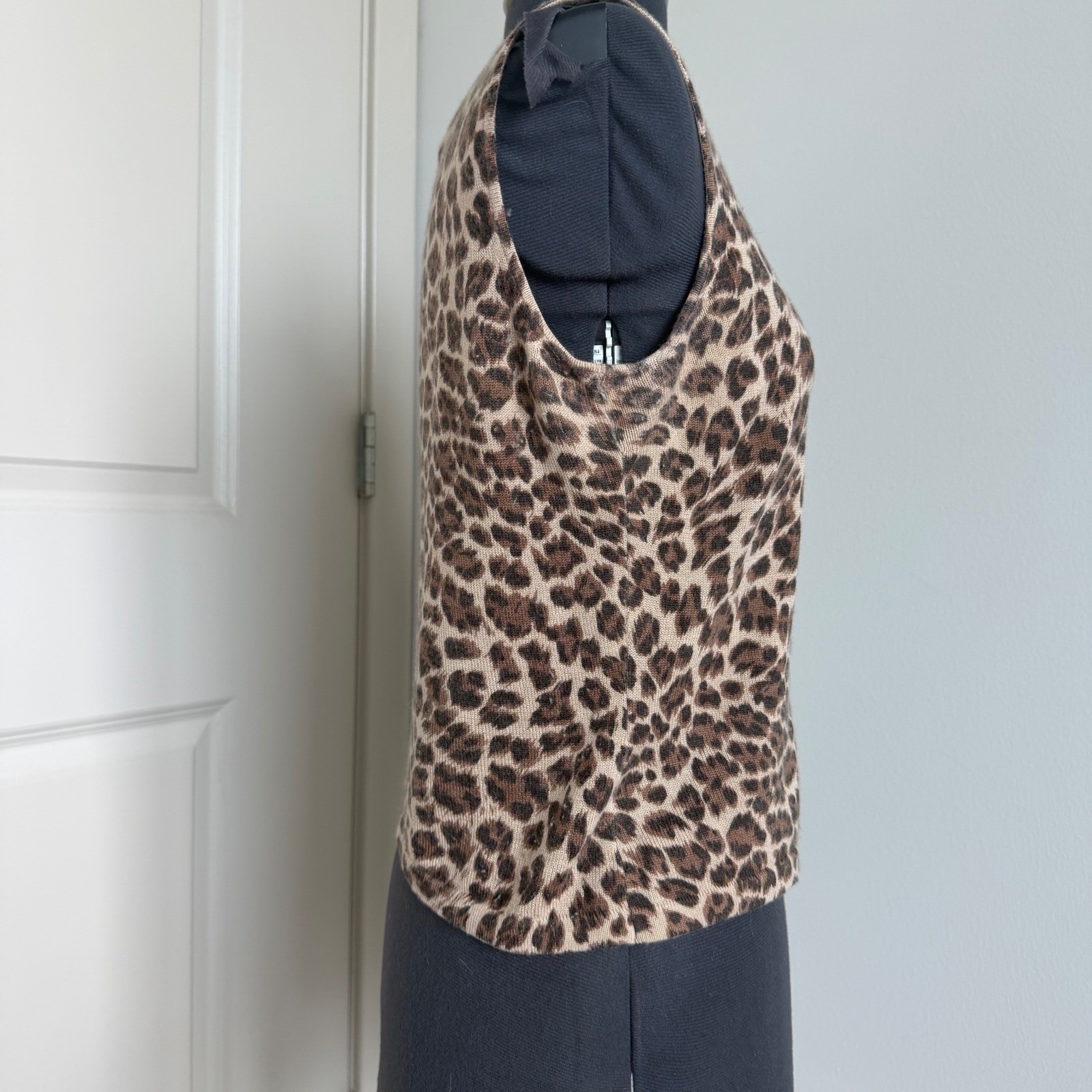Vintage Talbots Leopard Print Silk Cashmere Blend Sleeveless Top