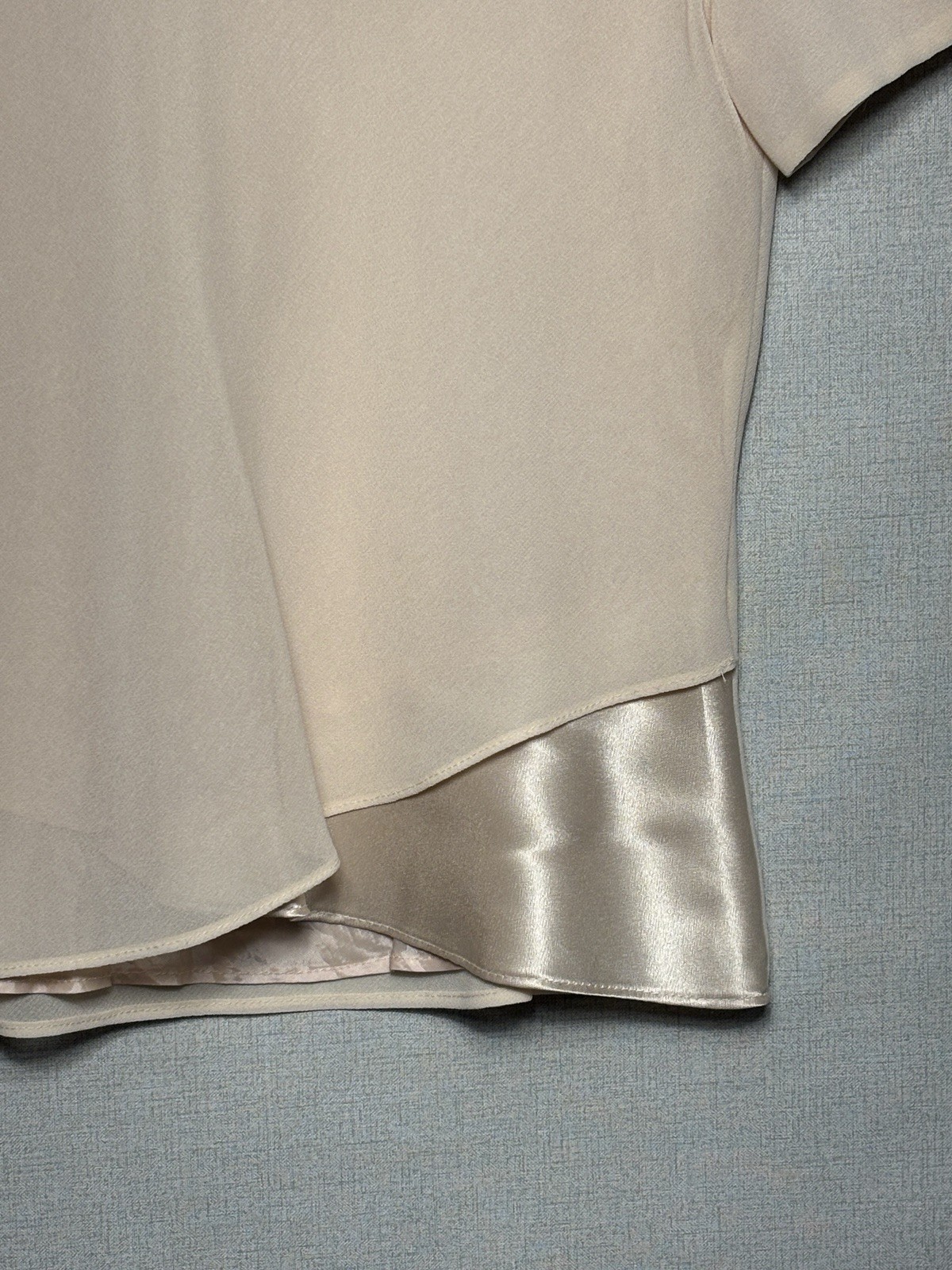 Jolibel Petite Skirt Suit Set Size 2 Beige Satin Vintage 90s