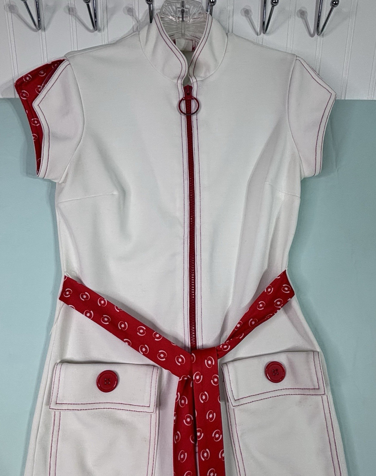 VTG 1970’s Jerell Of Texas Women’s White Zip Front Jumpsuit W/ Red Trim Sz 5?