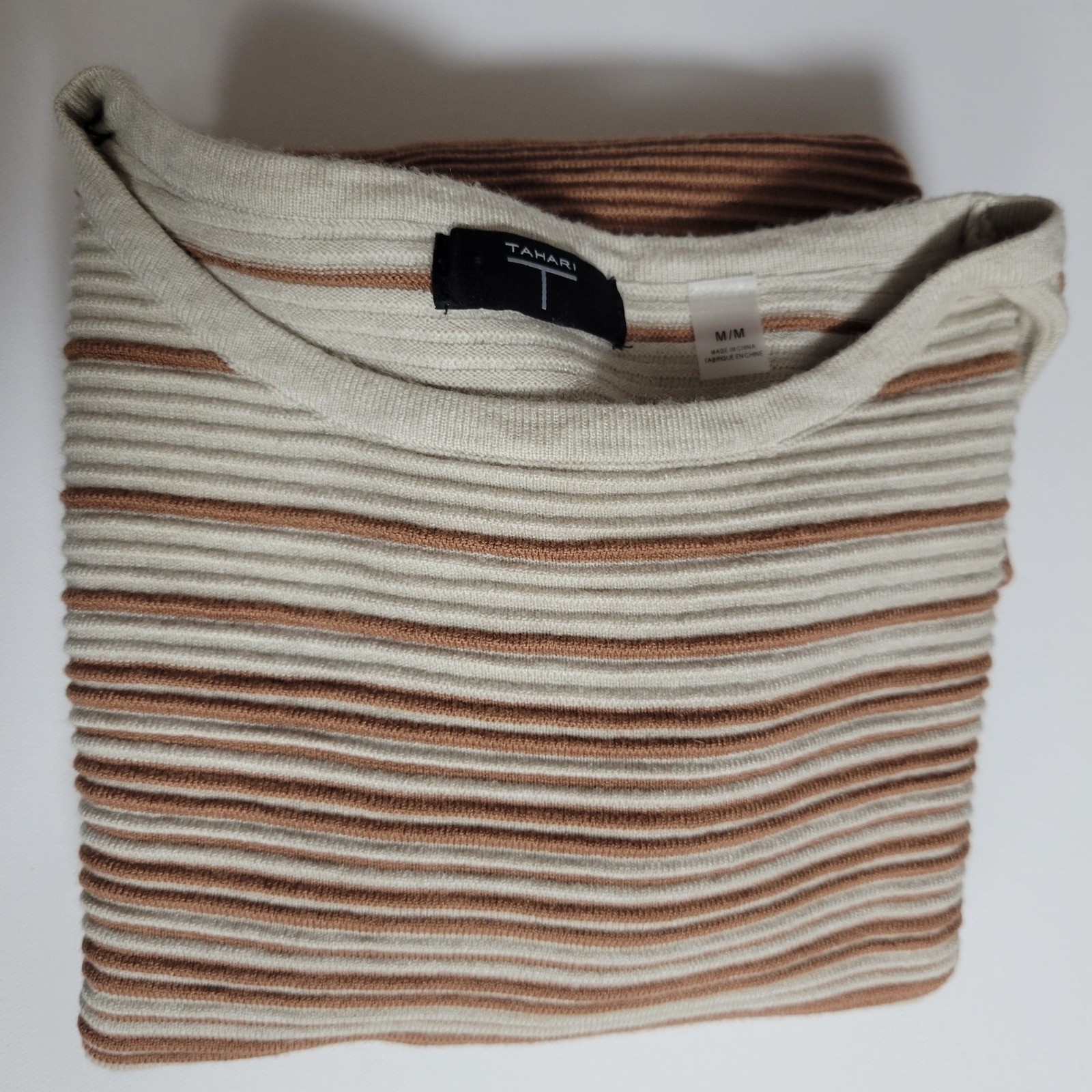 Tahari Striped Knit Sweater Womens M Ribbed Beige Minimalist Retro Cozy Grunge