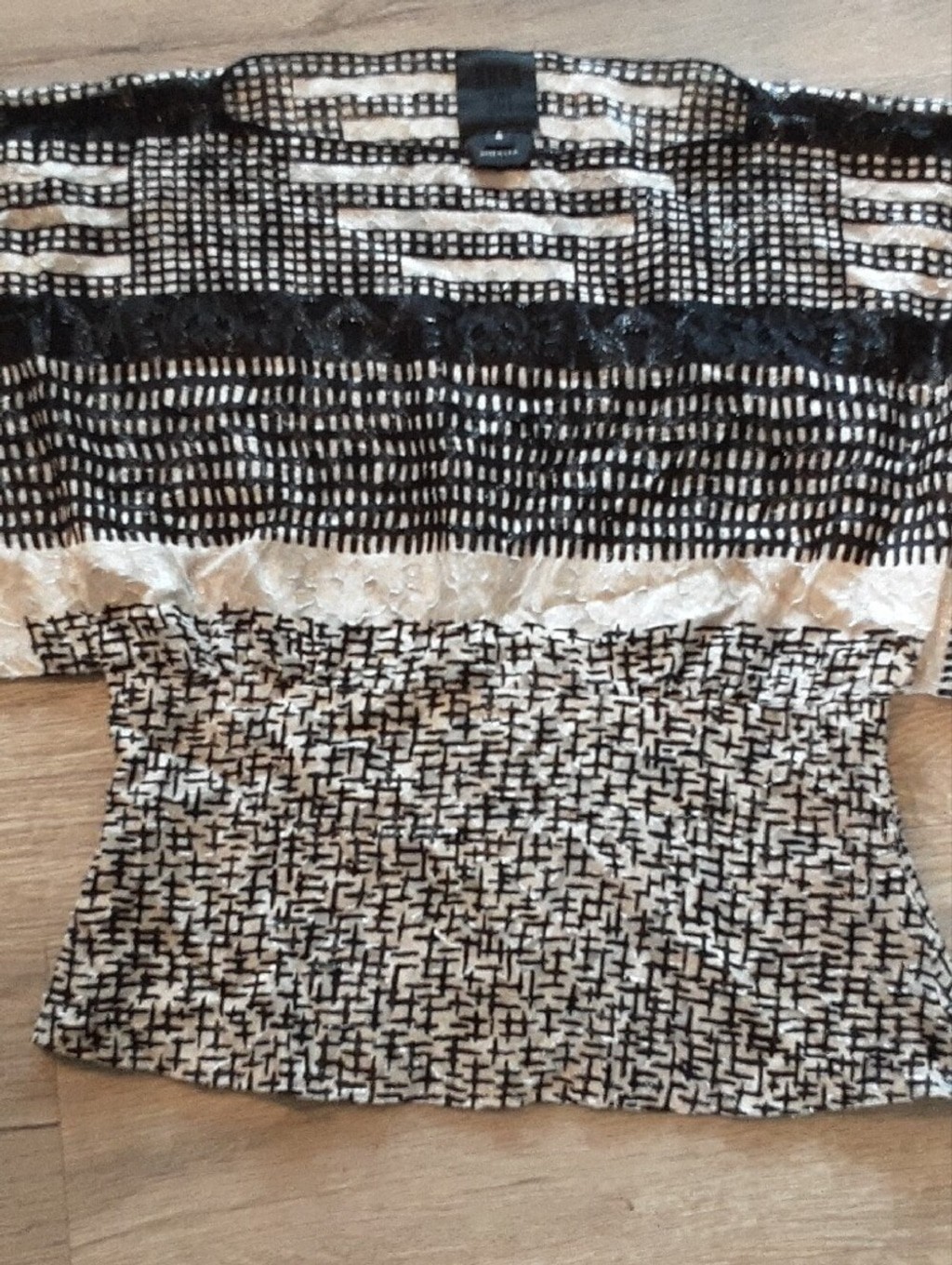 ANNA SUI-VTG Kimono Sleeve Geometric Pattern Cropped Fitted Blouse-Sz 4