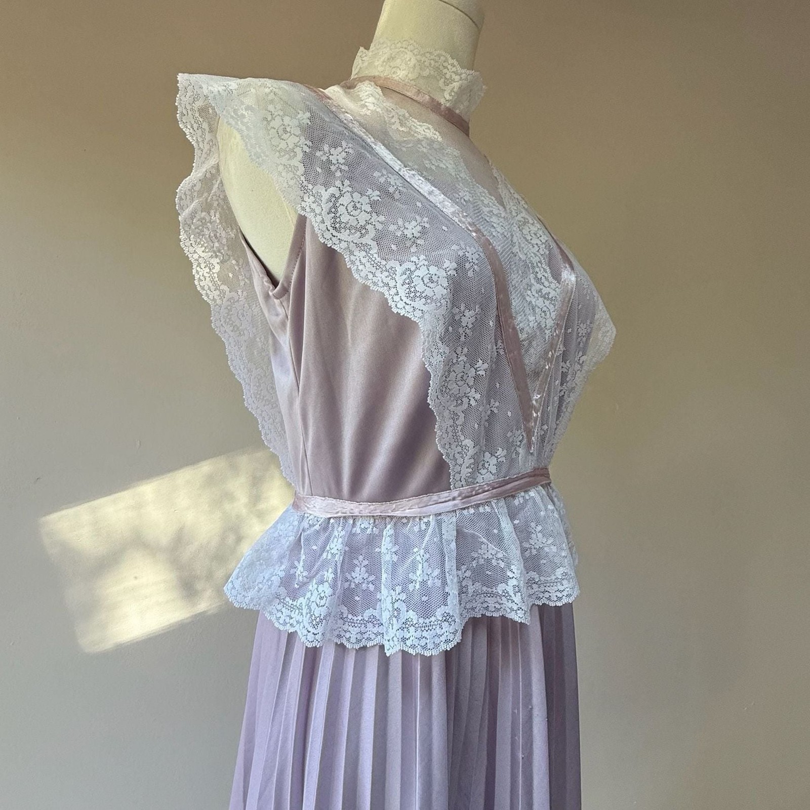 Vintage 1970s Lilac Pleated Lace Maxi Dress with Ribbon Peplum and High Neck