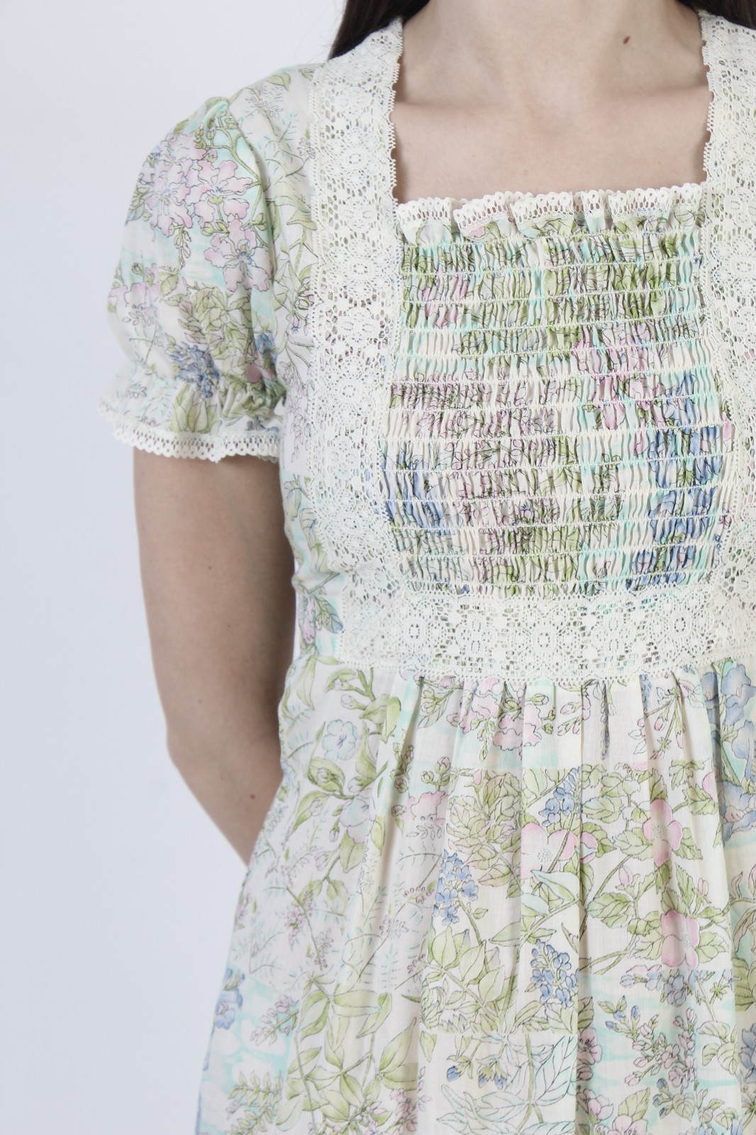 Vtg 70s White Smocked Prairie Dress Pastel Floral Prairie Cottage Boho Sundress