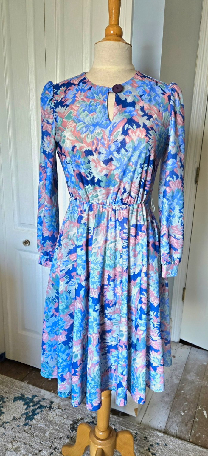 Vintage 80s 10P Floral A-Line Dress Keyhole Neck Puff Sleeve Elastic Waist