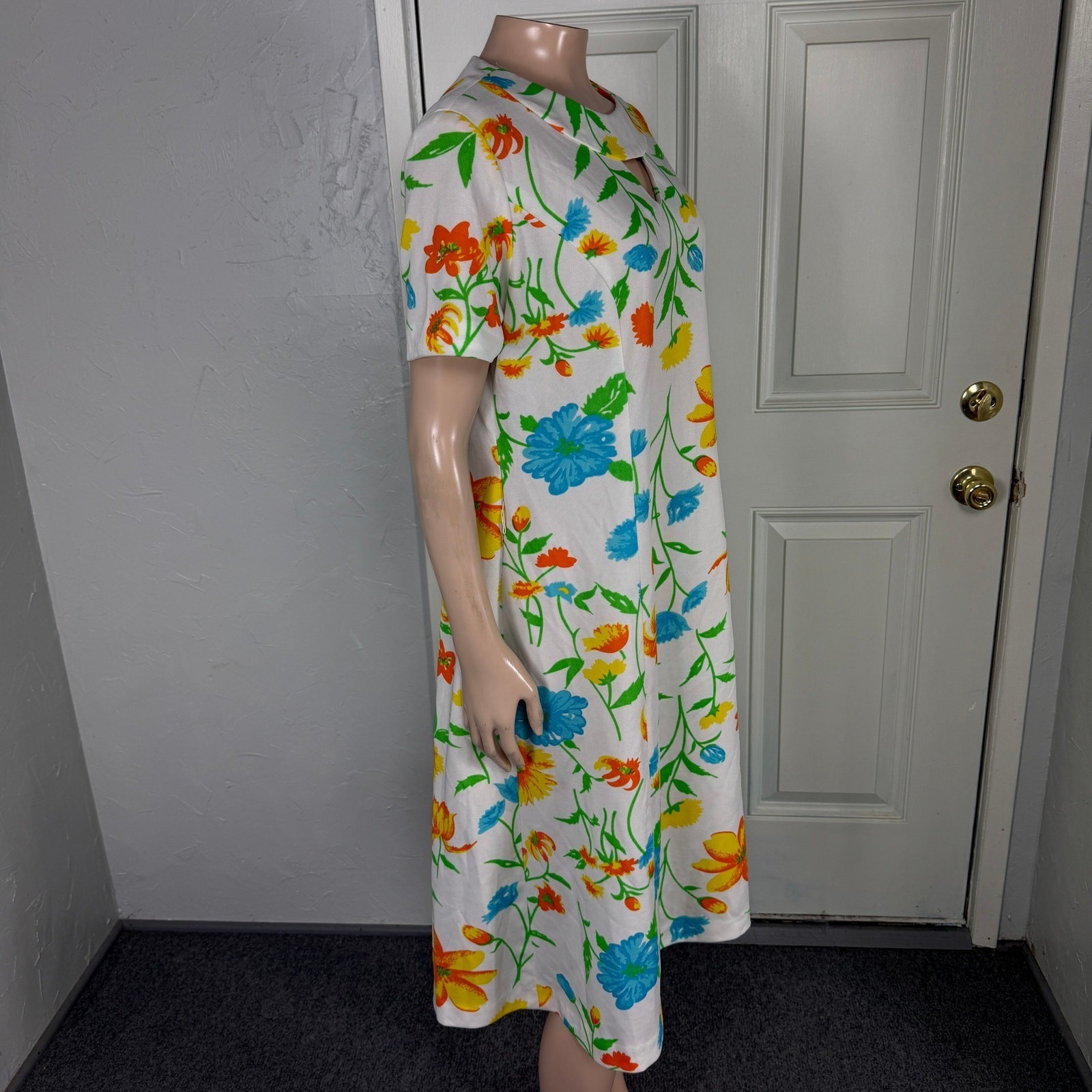 Vintage 70s Prissy Women’s Dress Polyester Knit Mod Retro Shift Floral 60s G4-28