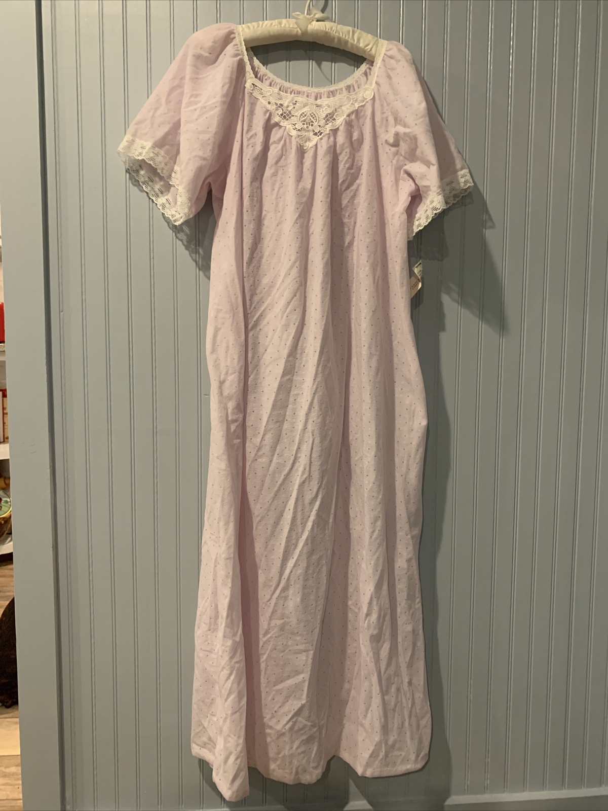 Deena Nightgown Women’s M lavender short sleeve Soft long Vintage Beautiful~NWT