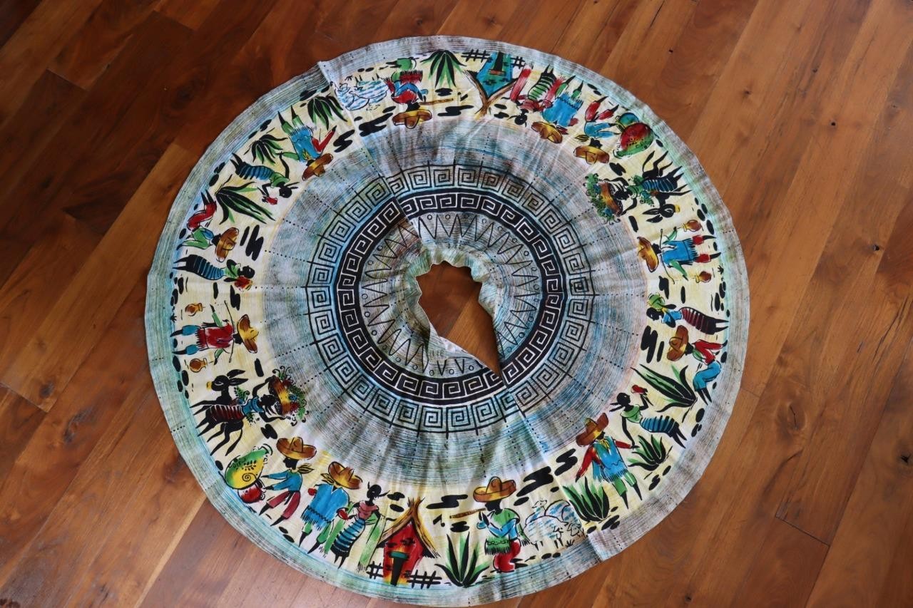 Vintage 1960’s Mexican Painted Cotton Circle Skirt Size 26″ Waist Exc Condition