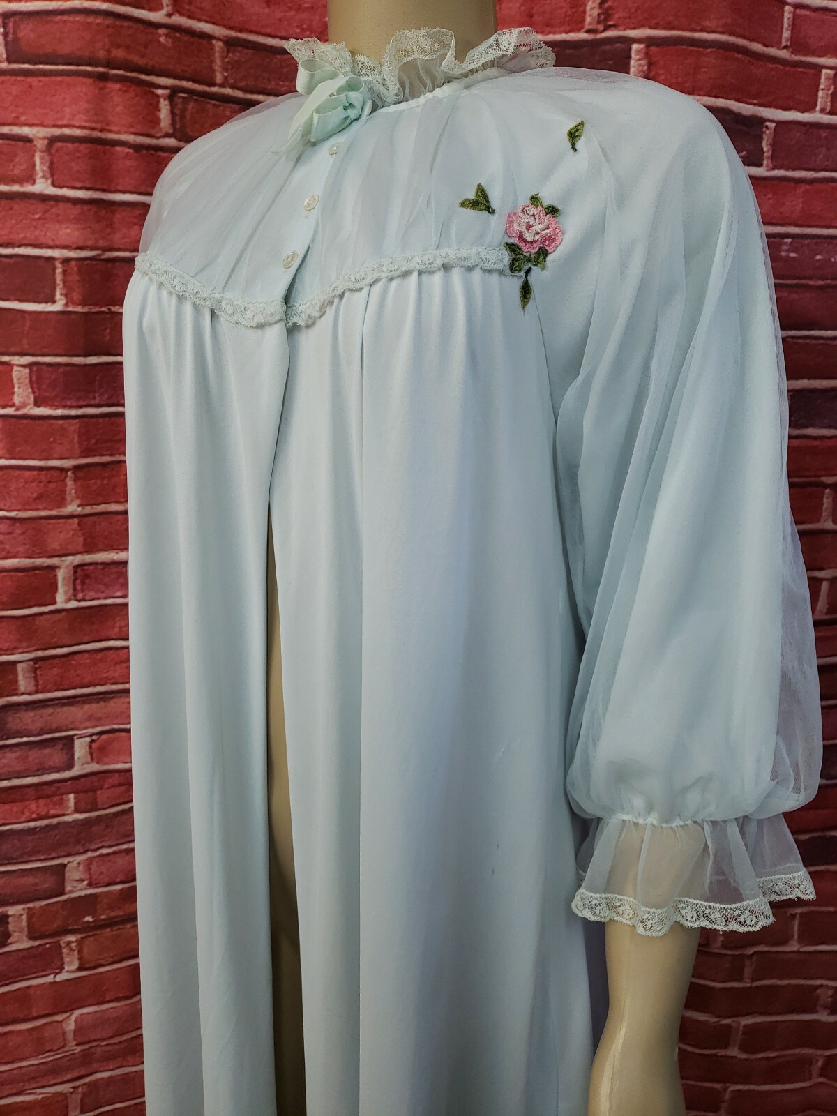 Vintage Laros Size Small Women’s Nightgown Slip Romantic Robe Blue Nylon Lace #