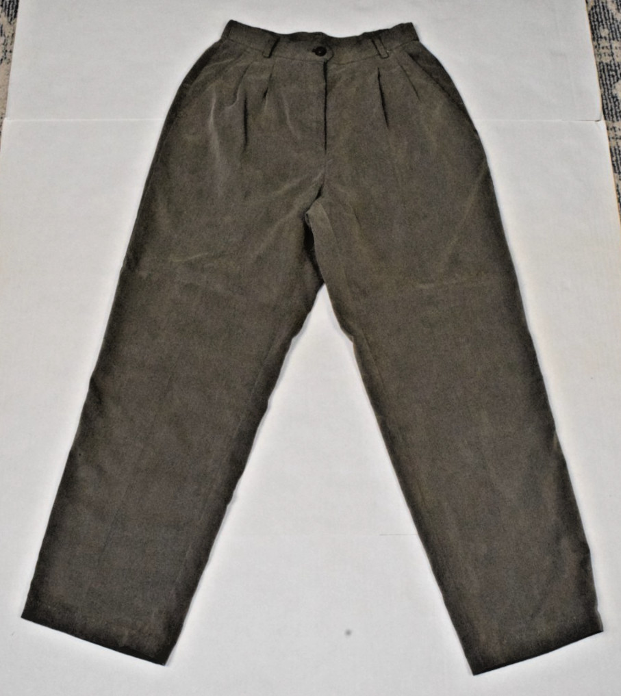 Vintage Pants TravelSmith Size 4 90s Olive Gray Drab Pleated Microfiber Made USA