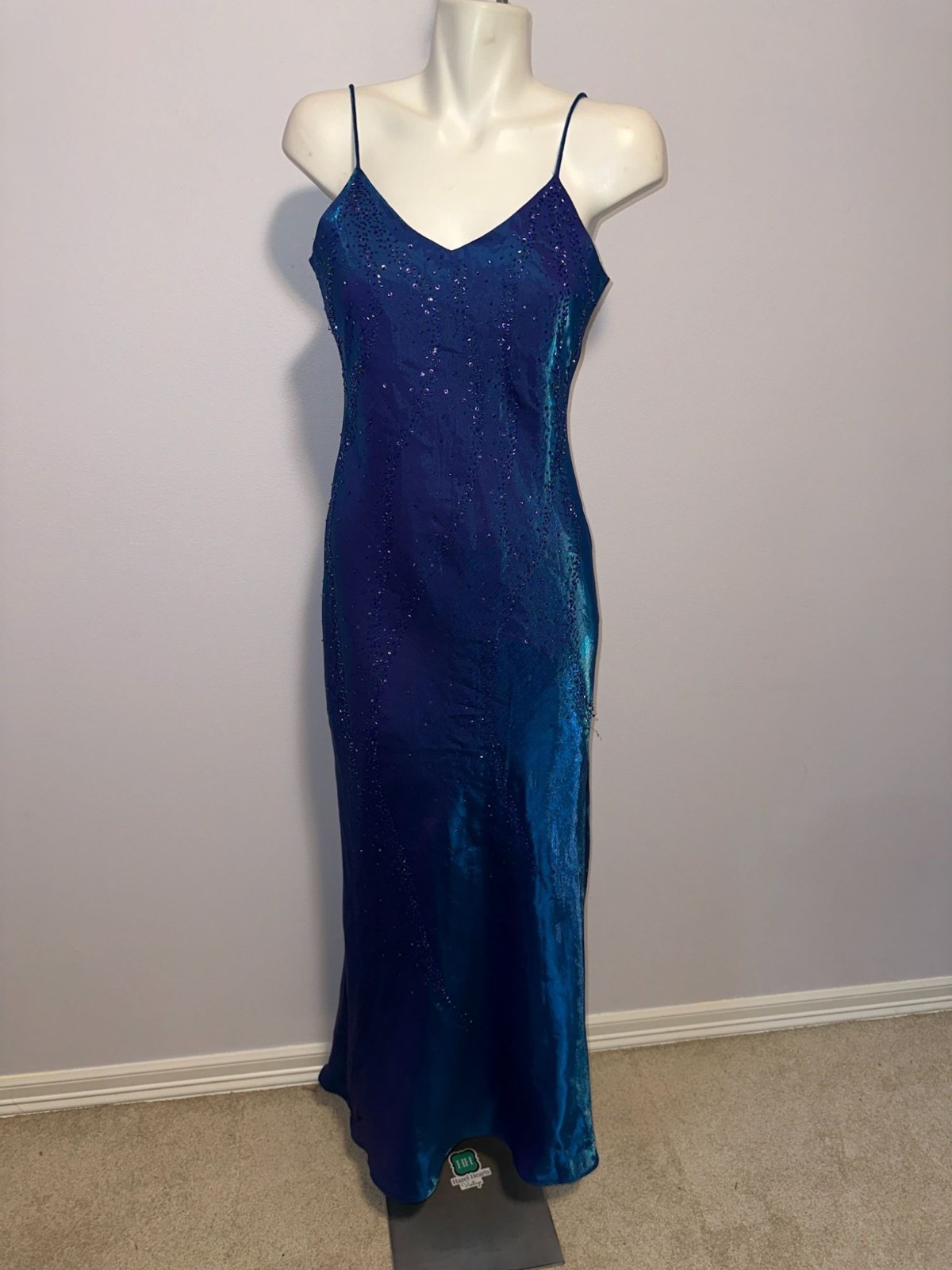 Vintage Y2K Niki Womens Size 6 Blue Purple Iridescent Beaded Prom Gown Dress