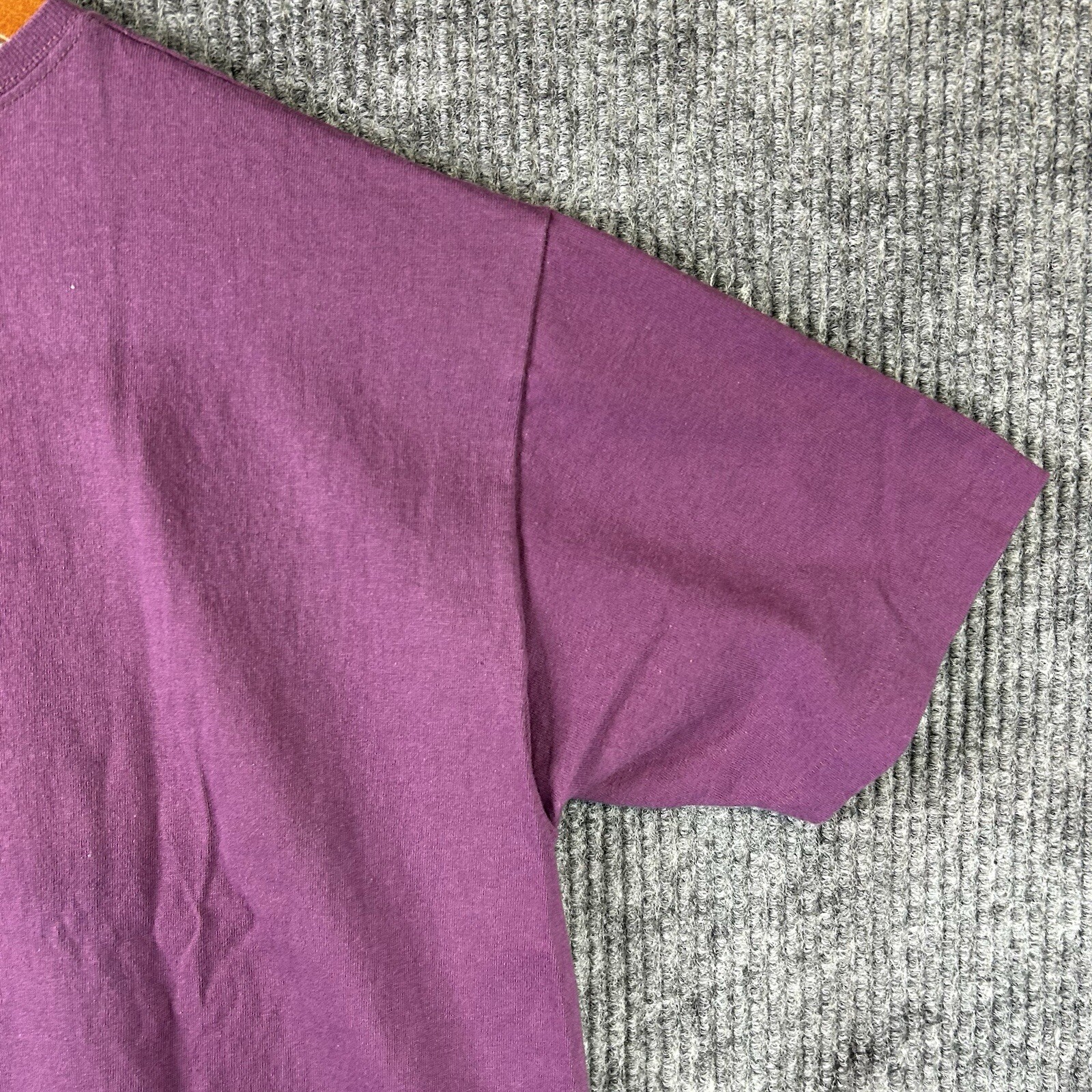 Vintage Las Vegas T Shirt Women’s Large Single Stitch Purple Made In USA