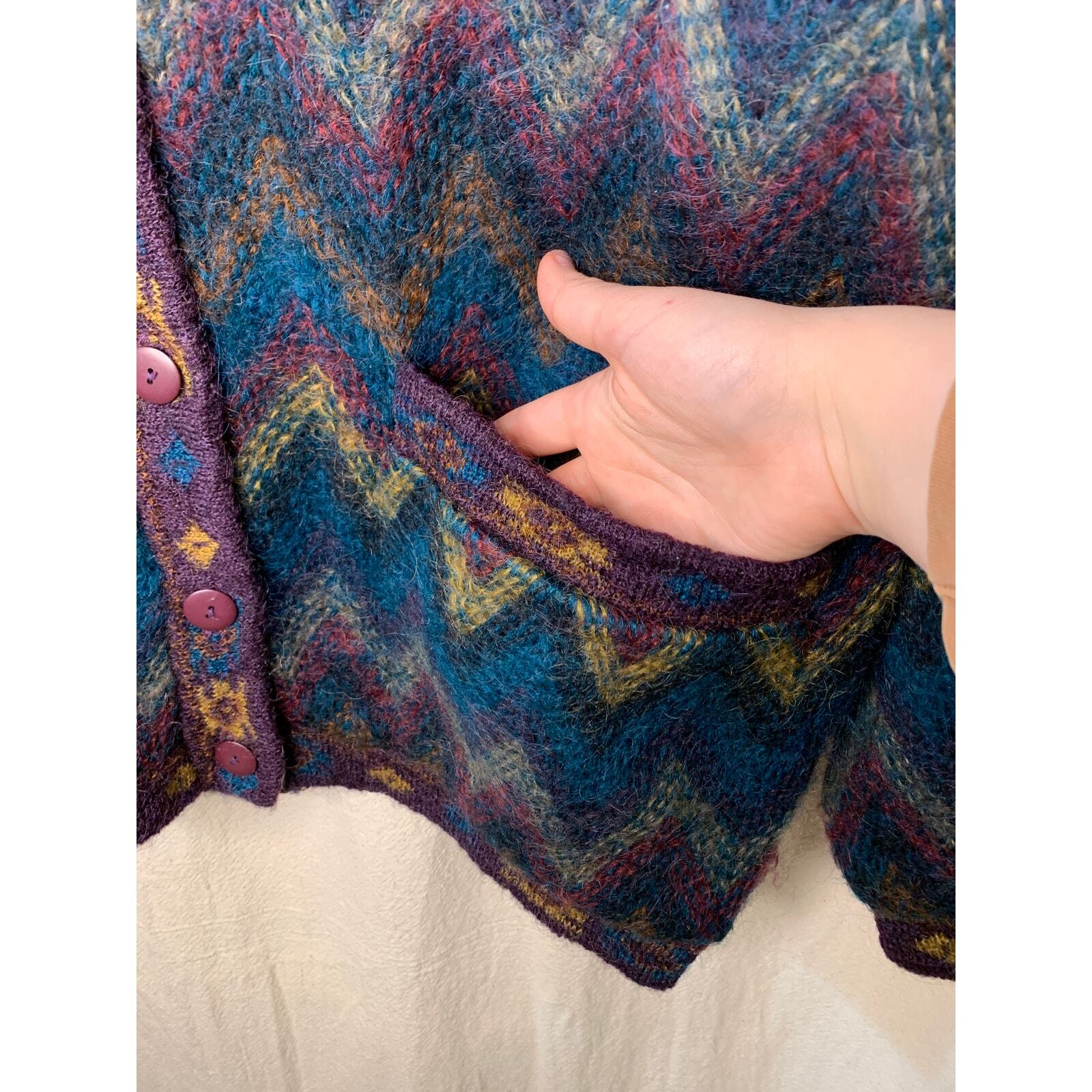 1980s Regina Porter Mohair Acrylic Boxy Chevron Fuzzy Rainbow Granny Cardigan M