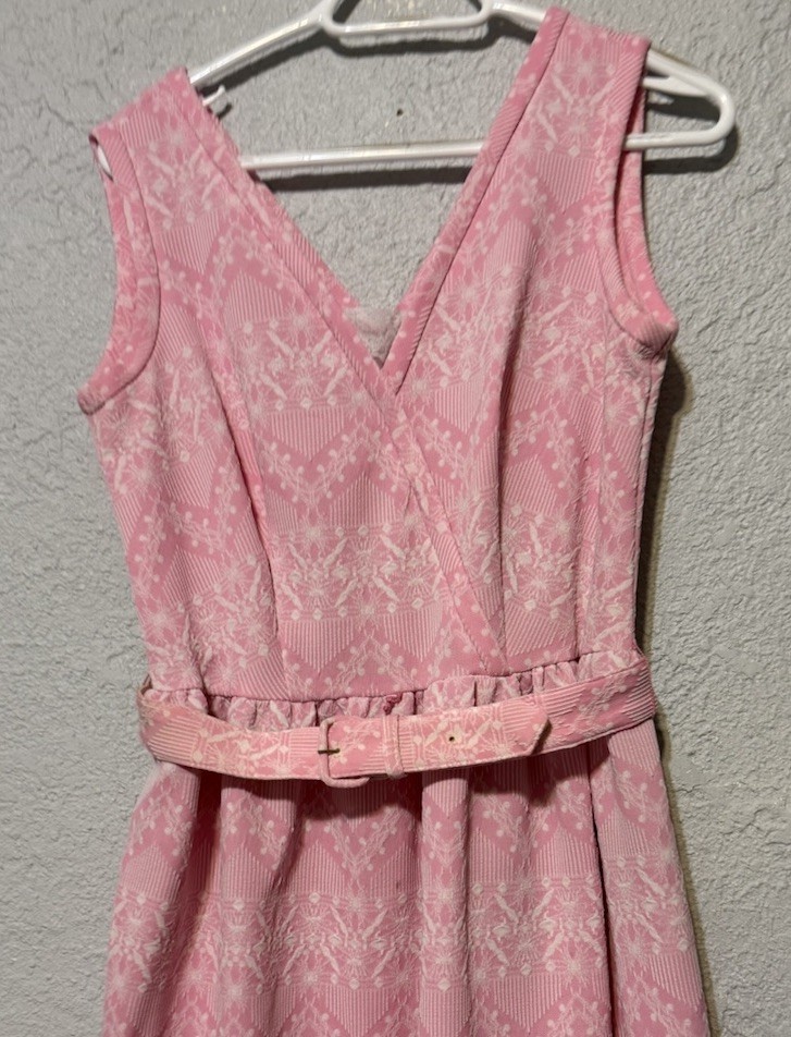 Vintage Women’s Toni Todd Pink Textured Sleeveless Formal Maxi Dress With Belt