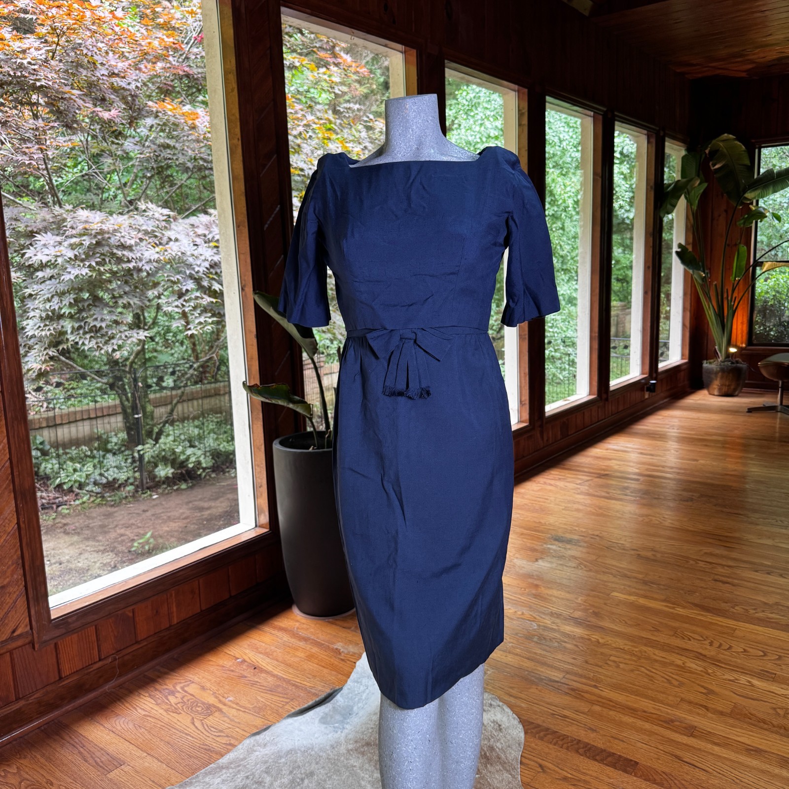 Vintage 1960s Parues Feinstein Midi Sheath Dress Italian Silk Jackie Kennedy 14