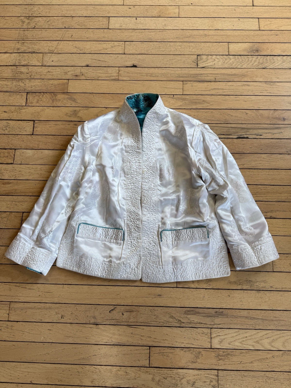 Vintage 60s 70s Silk Rayon Embroidered Kimono Shirt Jacket M/L Chinese Reverse