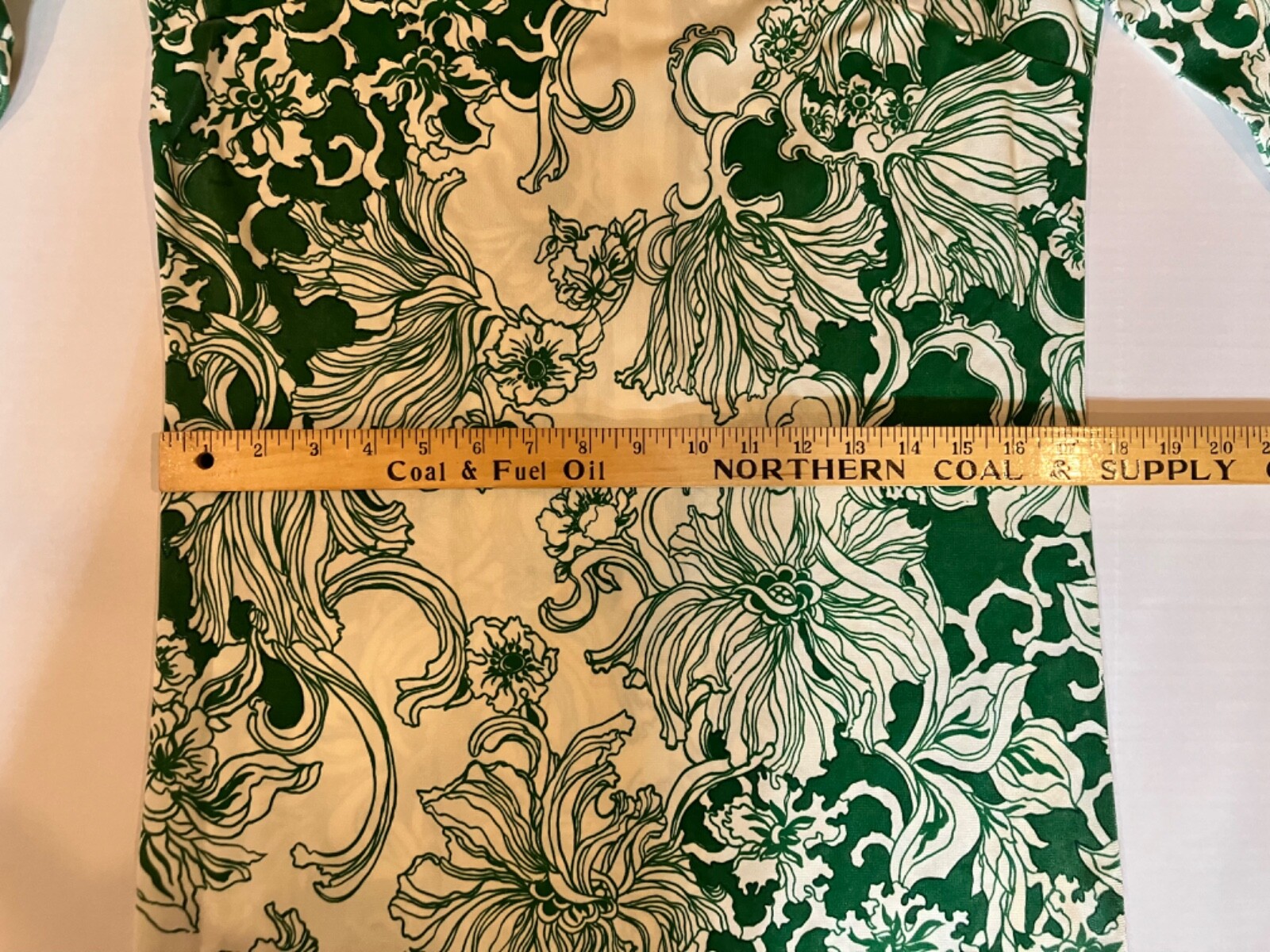 Gorgeous vintage Don Manuel of Miami green and cream floral print dress