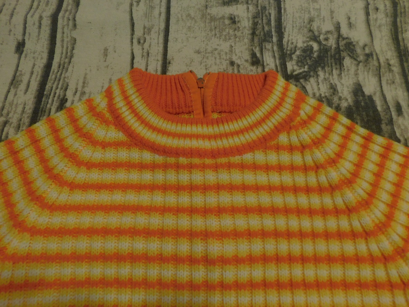 VTG 70s SWEATER TOP RIB KNIT STRETCH STRIPED ORANGE YELLOW BACK ZIP WOMENS M/L