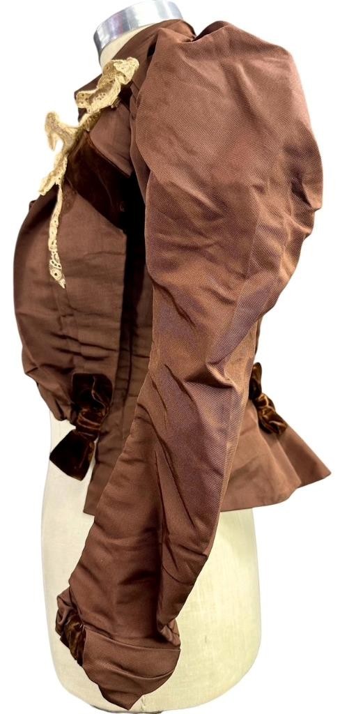 Antique Bodice With Puffed Sleeves at Shoulders Lace Trim Circa Mid-Late 1800’s