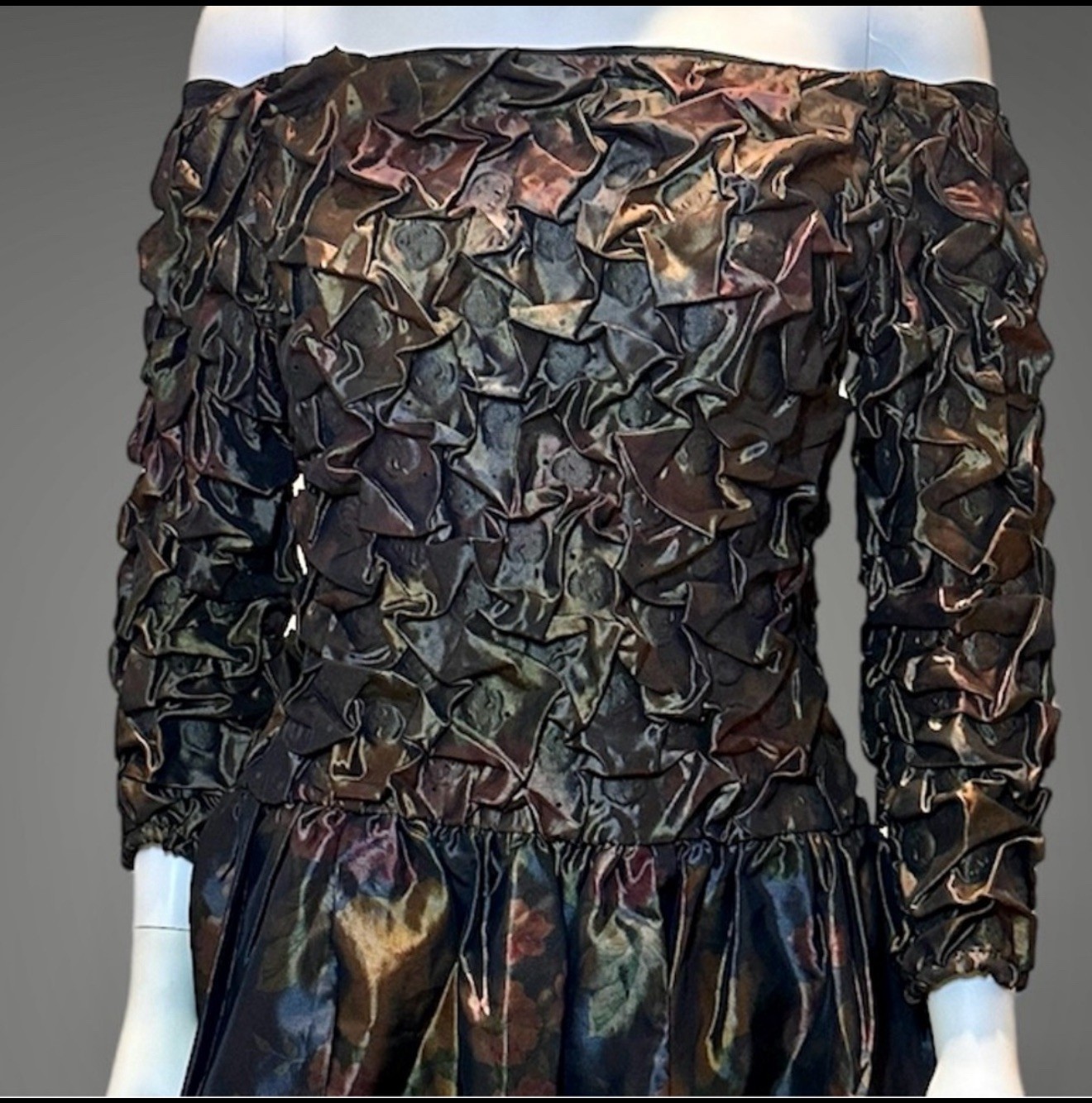 Yvonne Jacovou Stunning Vintage metallic dress! Rare Find!!