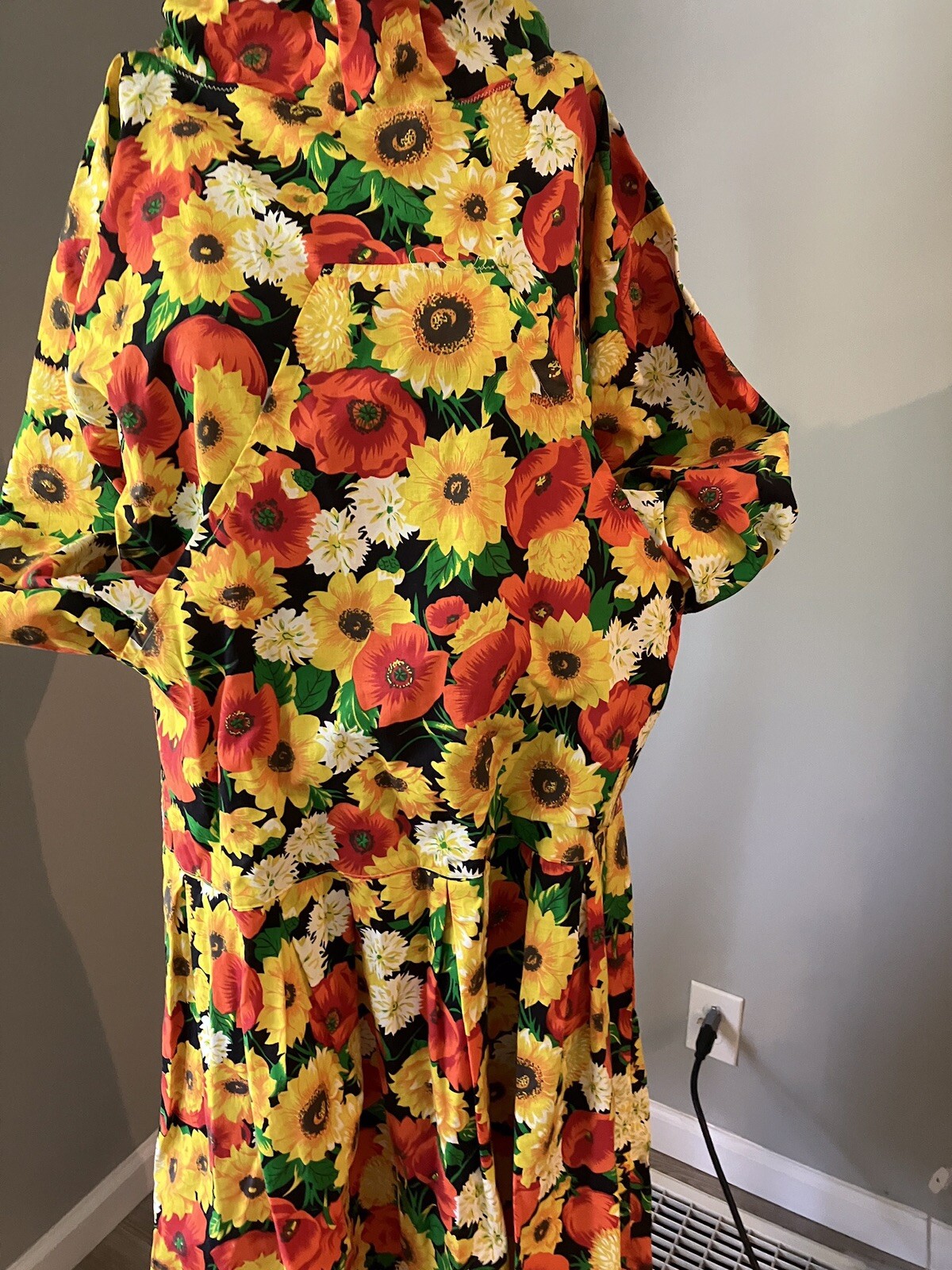 Cotton Dress Garden Flowers Boho farm hooded Homemade no tags L? Amish Pleated