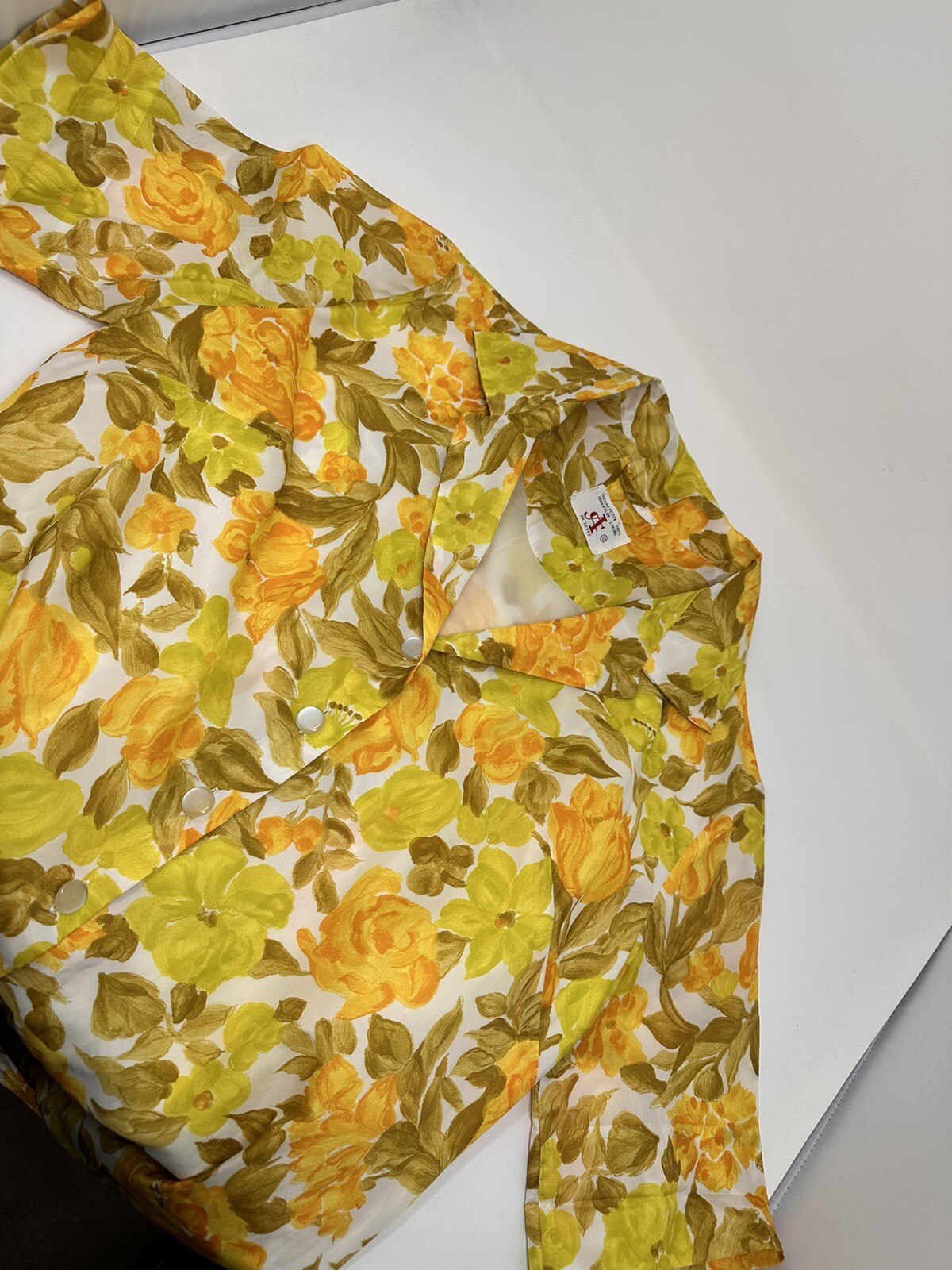 Vintage Ca 1960s sleeveless yellow lemon colors belt multicolor nylon dress