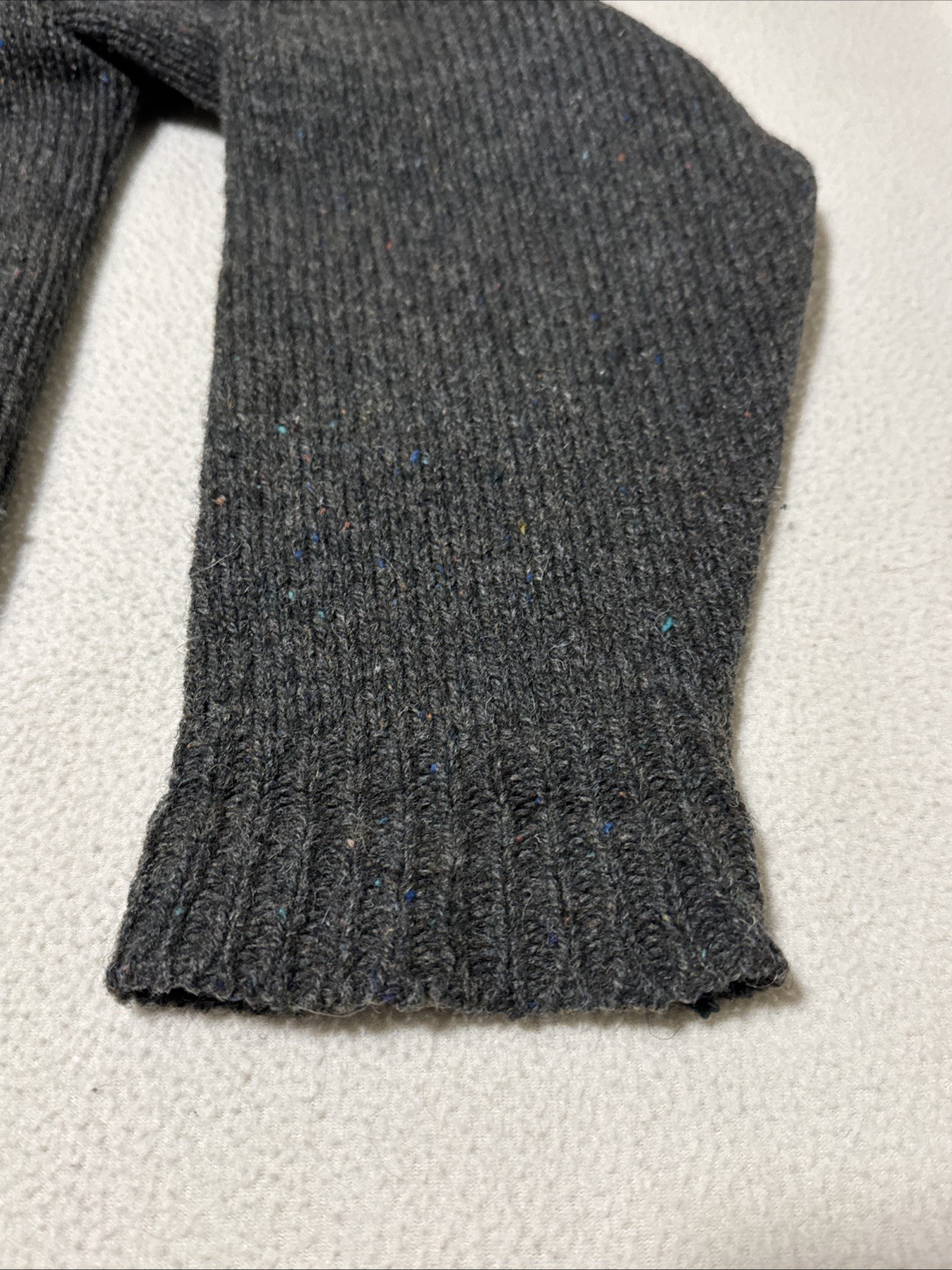 100% Wool 2 Button Vintage Alps Merrimac Valley Sweater Large Made In The USA