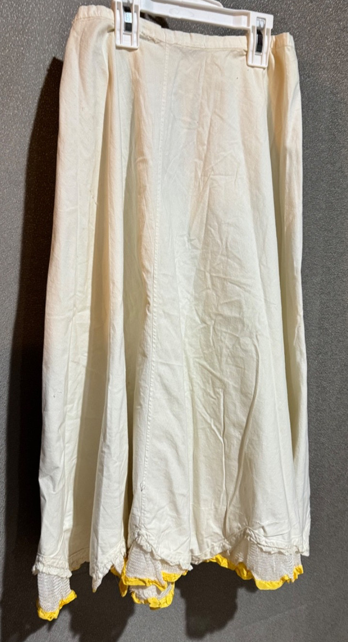 Antiq. FRENCH EDWARDIAN VICTORIAN WHITE COTTON PETTICOAT WITH LACE Trim Netted
