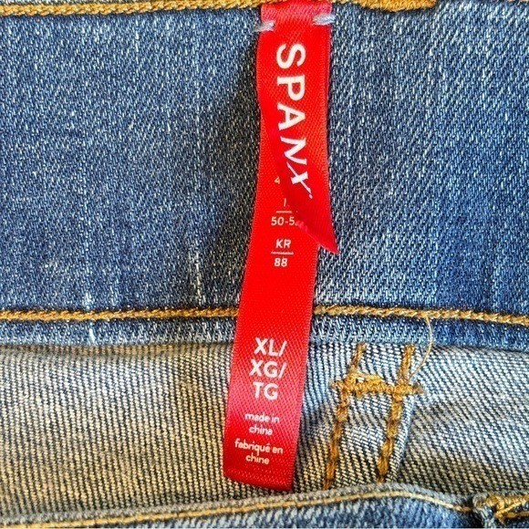 Spanx Ankle Straight Leg Jeans in Vintage Indigo Medium Wash Size XL