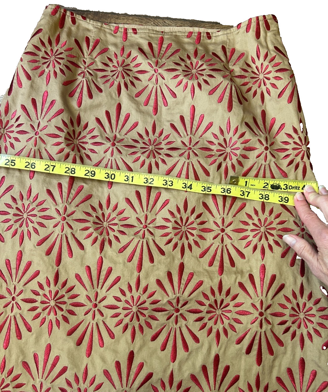 Vtg Talbots Pencil Skirt 100% Cotton Tan w/ Red Embroidery Floral, Lined, 4-UEC
