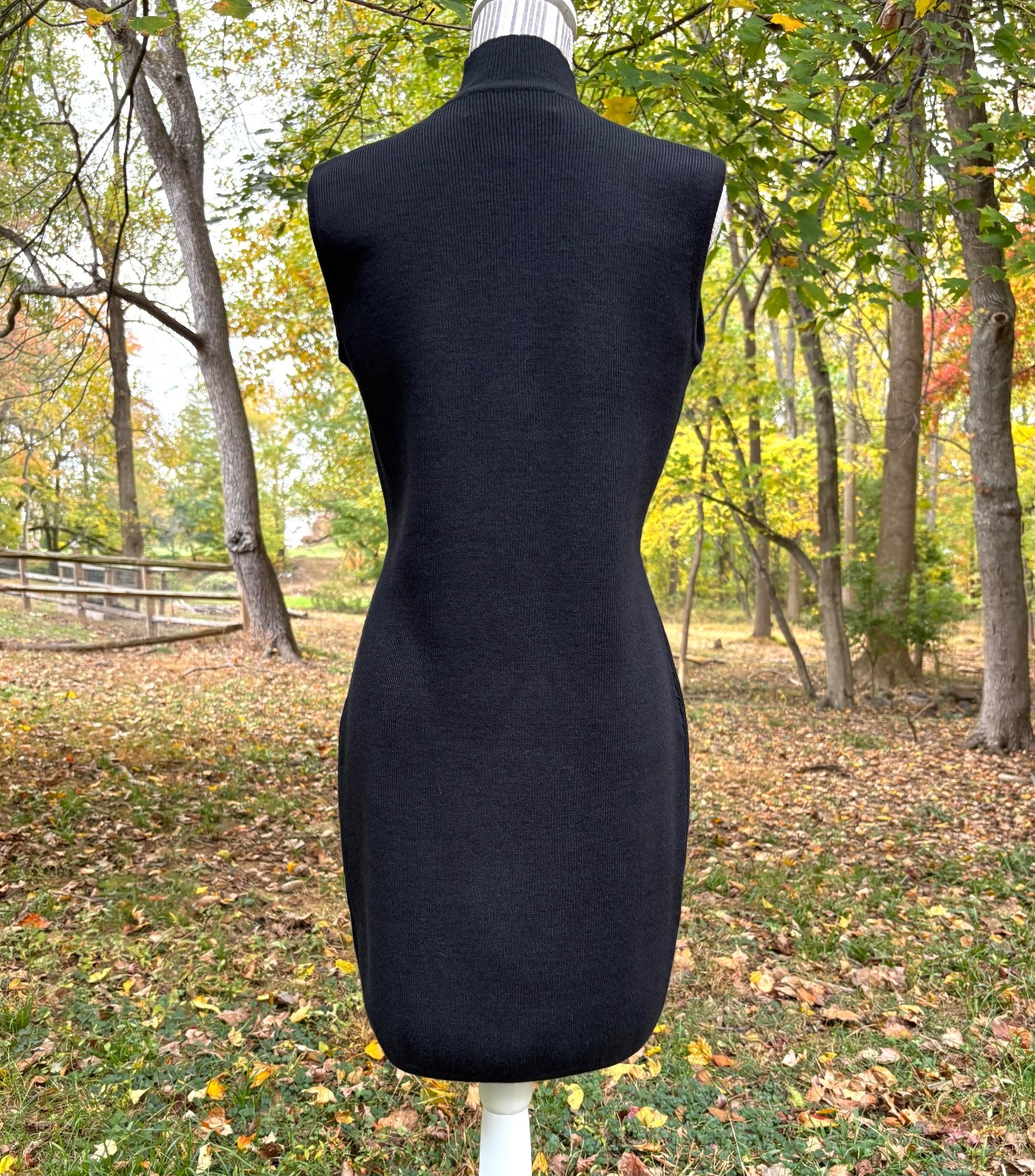 Vtg 1990 s JONES NEW YORK Sz Sm. Mock-Neck Sweater Sheath Dress 100%Merino Wool