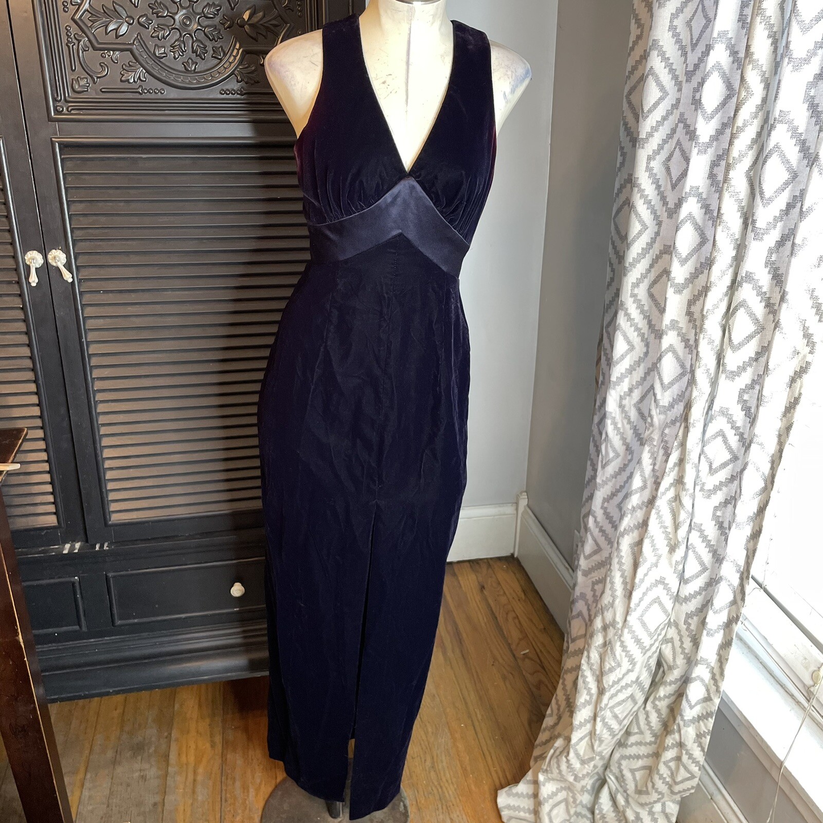 90s Vintage De Laru Linda Bernell Velvet Gown Front Slit Bow Rhinestone 5/6