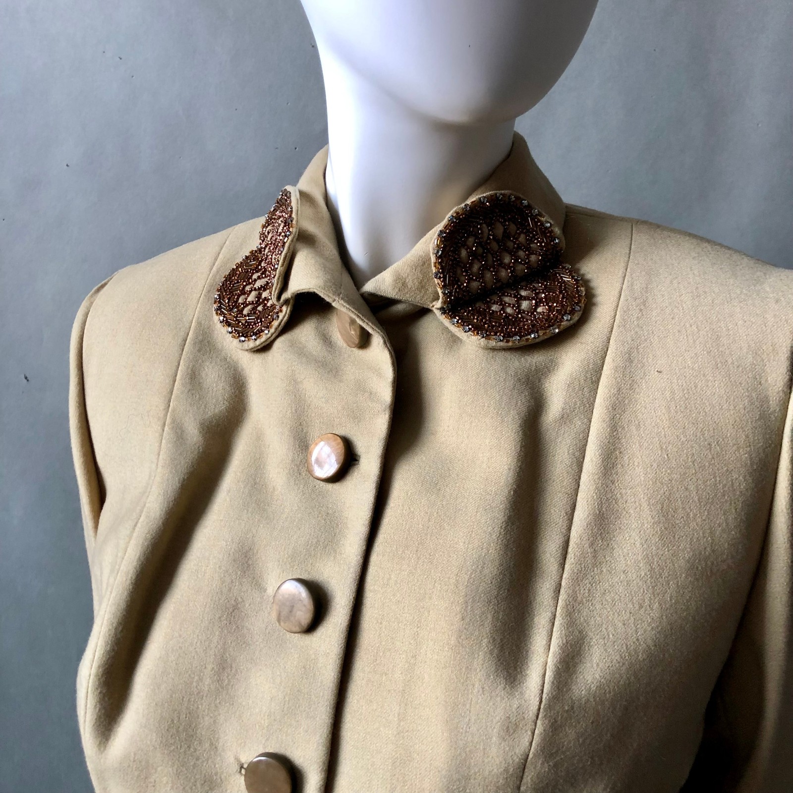 Vintage 1940s Courtshire Fashion Wool 2pc Suit Khaki Tailored Maisel WW2 Era S M
