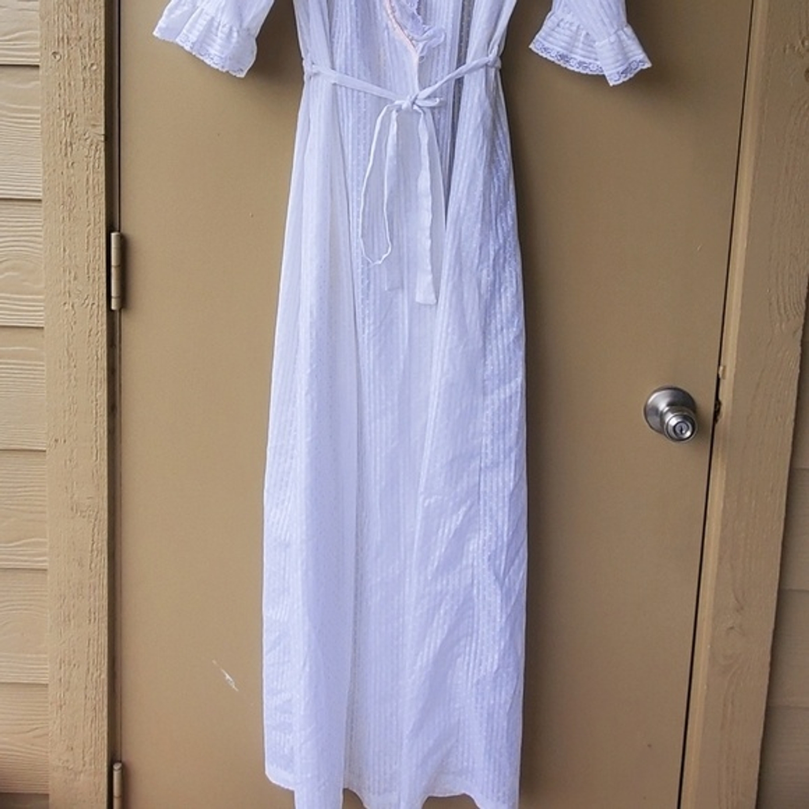 Vintage Jennifer Dale White Polka-dot Sheer Robe size 11