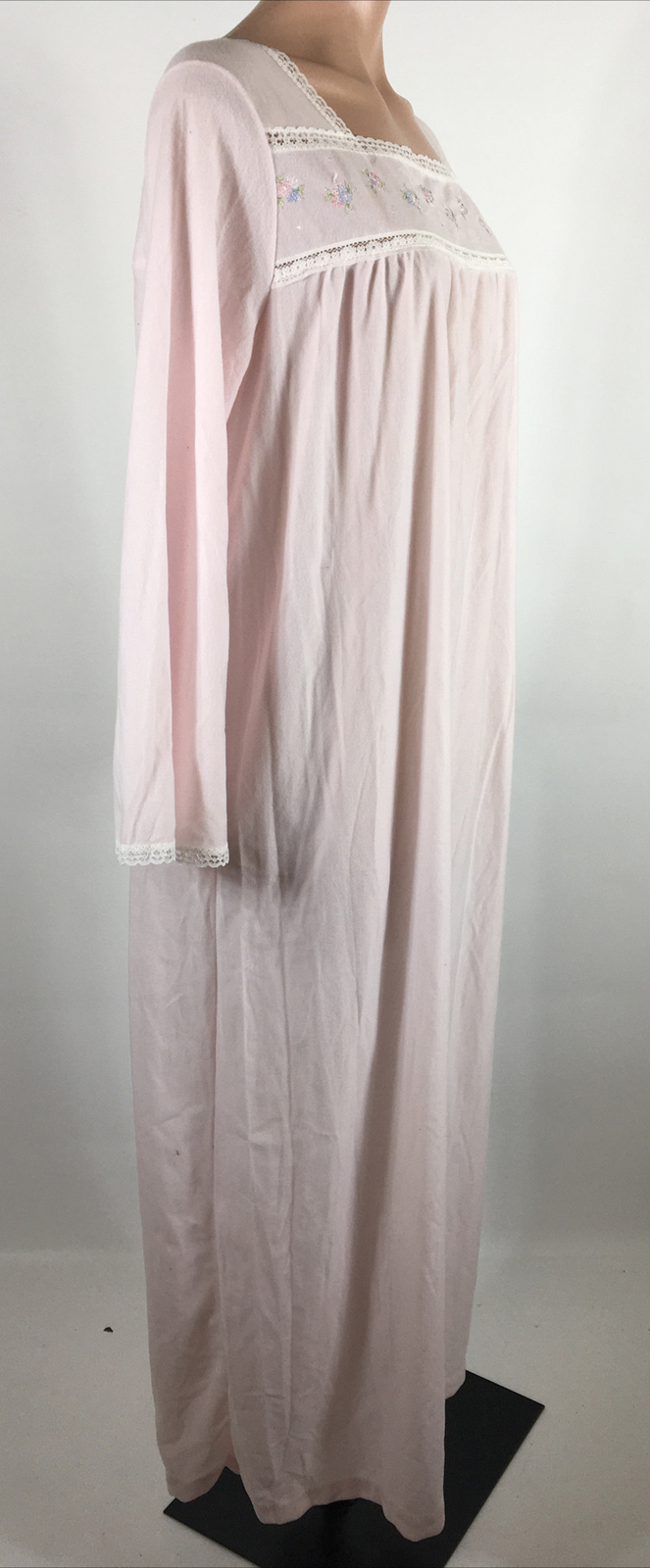 Vintage Brushed Nylon Granny Nightgown Damea’ Pink Long Sleeve Night Gown Size L
